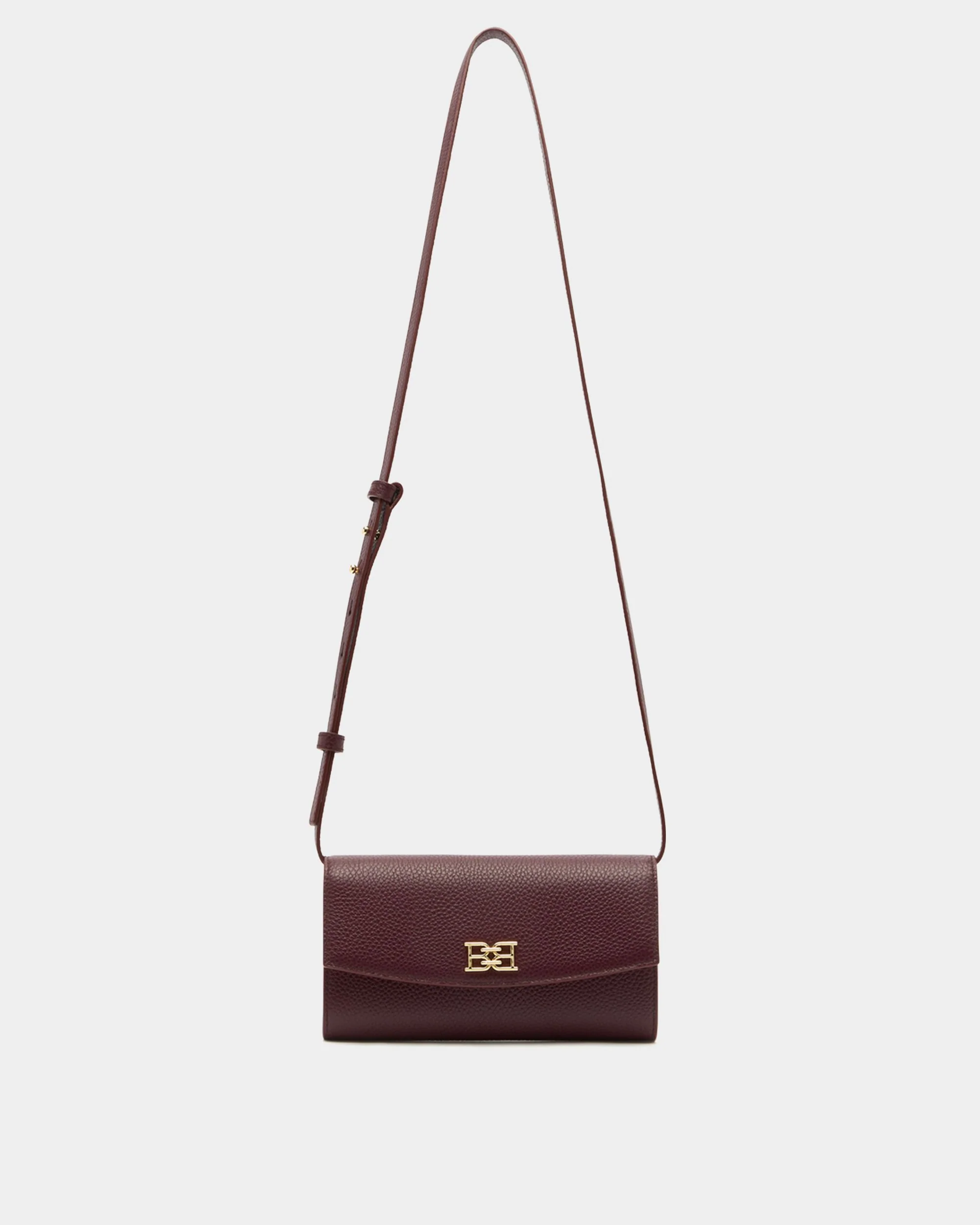 Phone Wallet in Dark Bordeaux Grained Leather