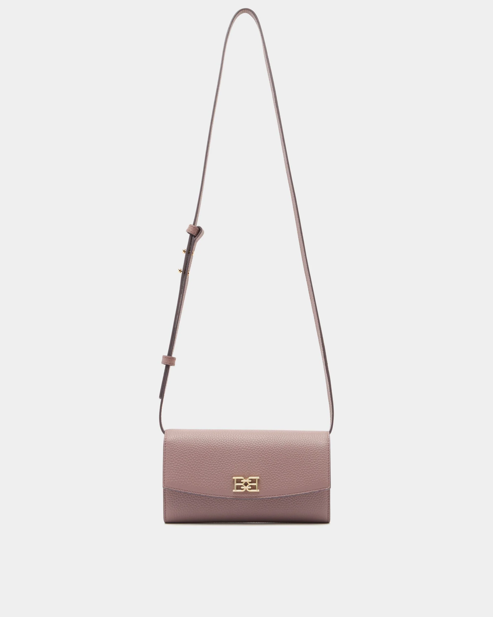 Phone Wallet in Light Mauve Grained Leather