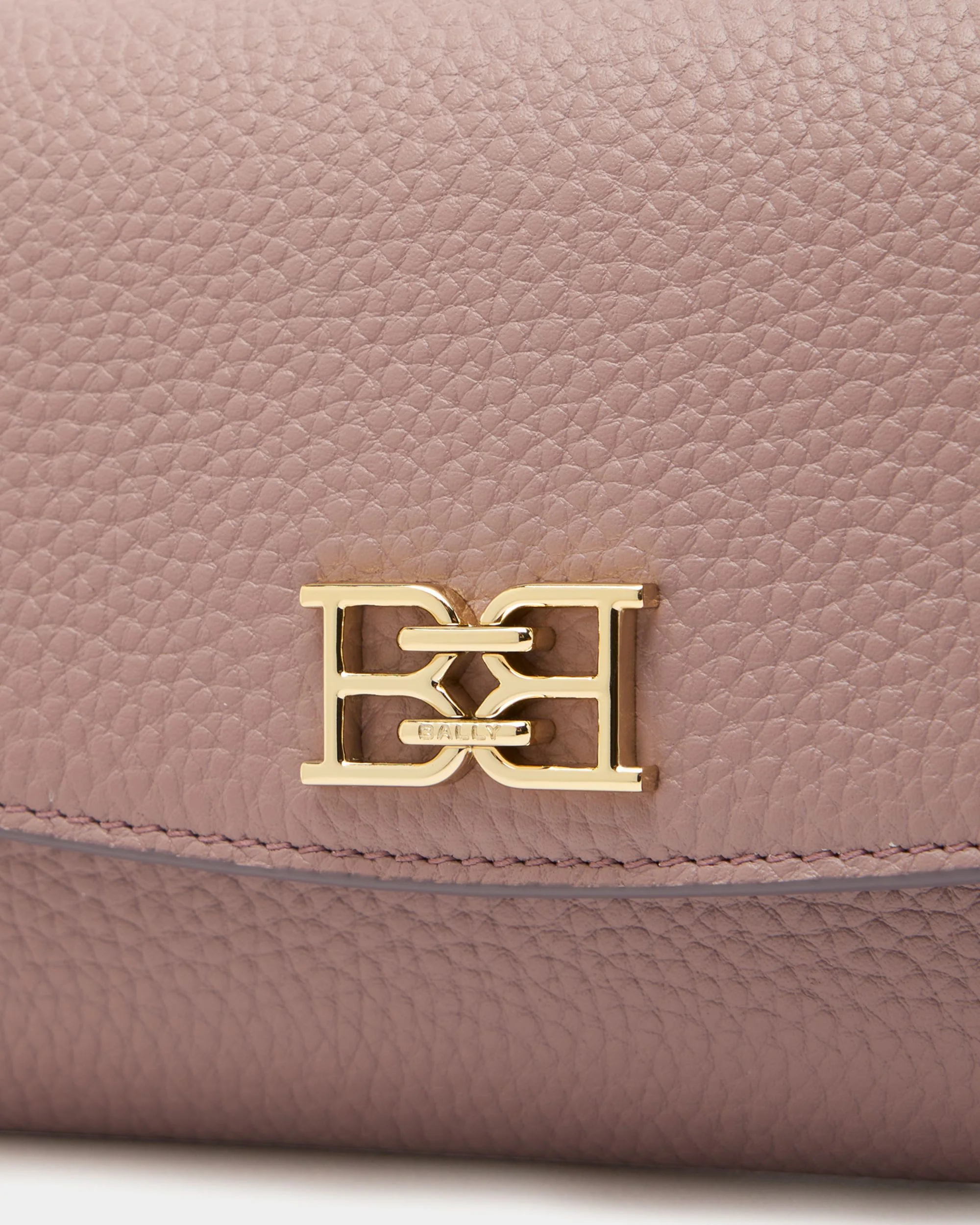Phone Wallet in Light Mauve Grained Leather - Image 6