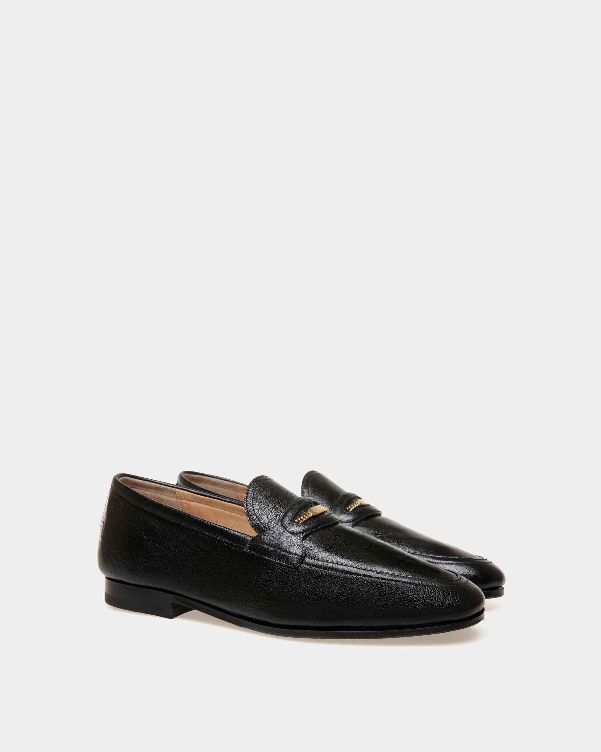 Plume Loafer in Black Grained Leather - Image 2