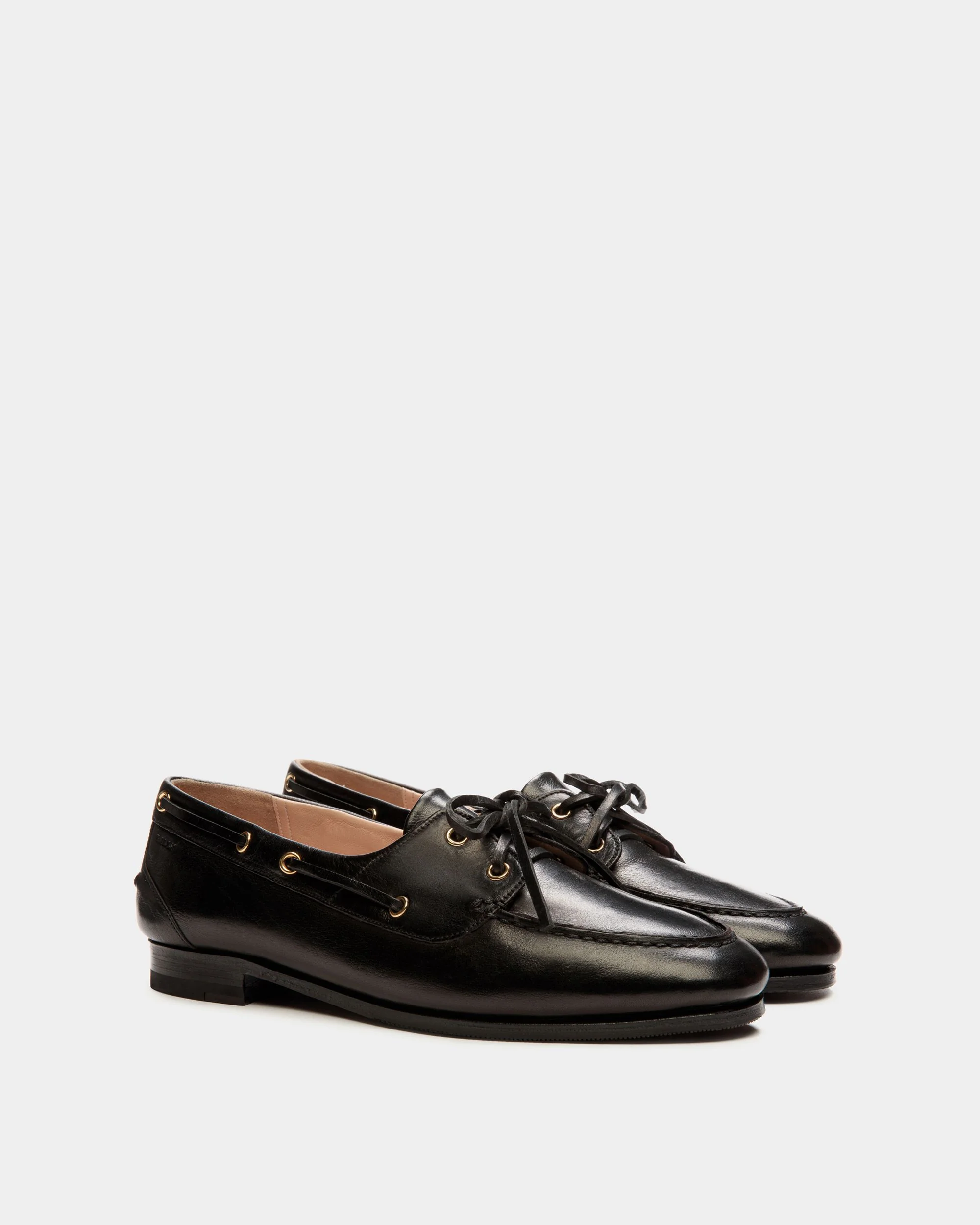 Plume Moccasin In Black Leather - Image 3