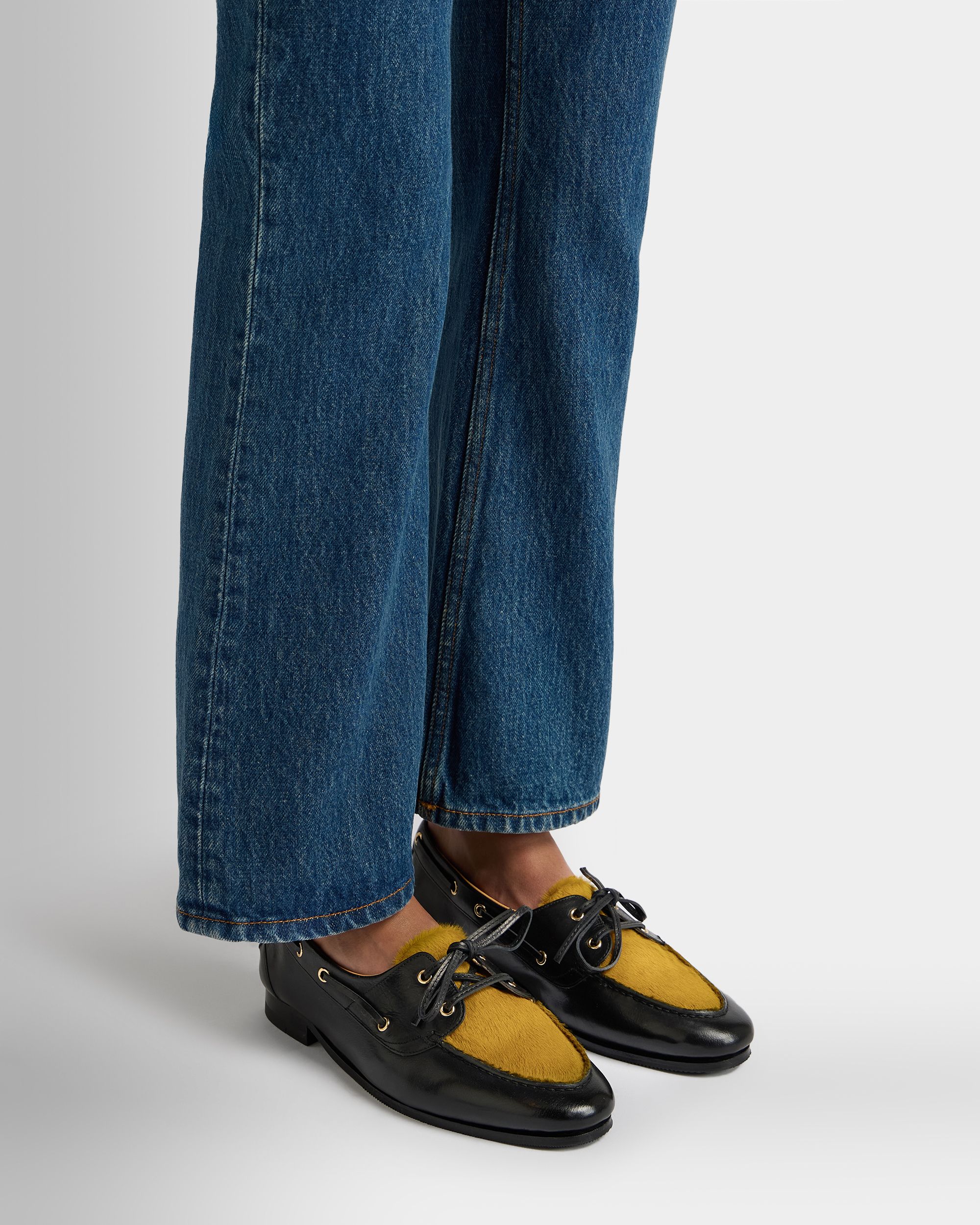 Plume Moccasin in Black Leather - Image 2