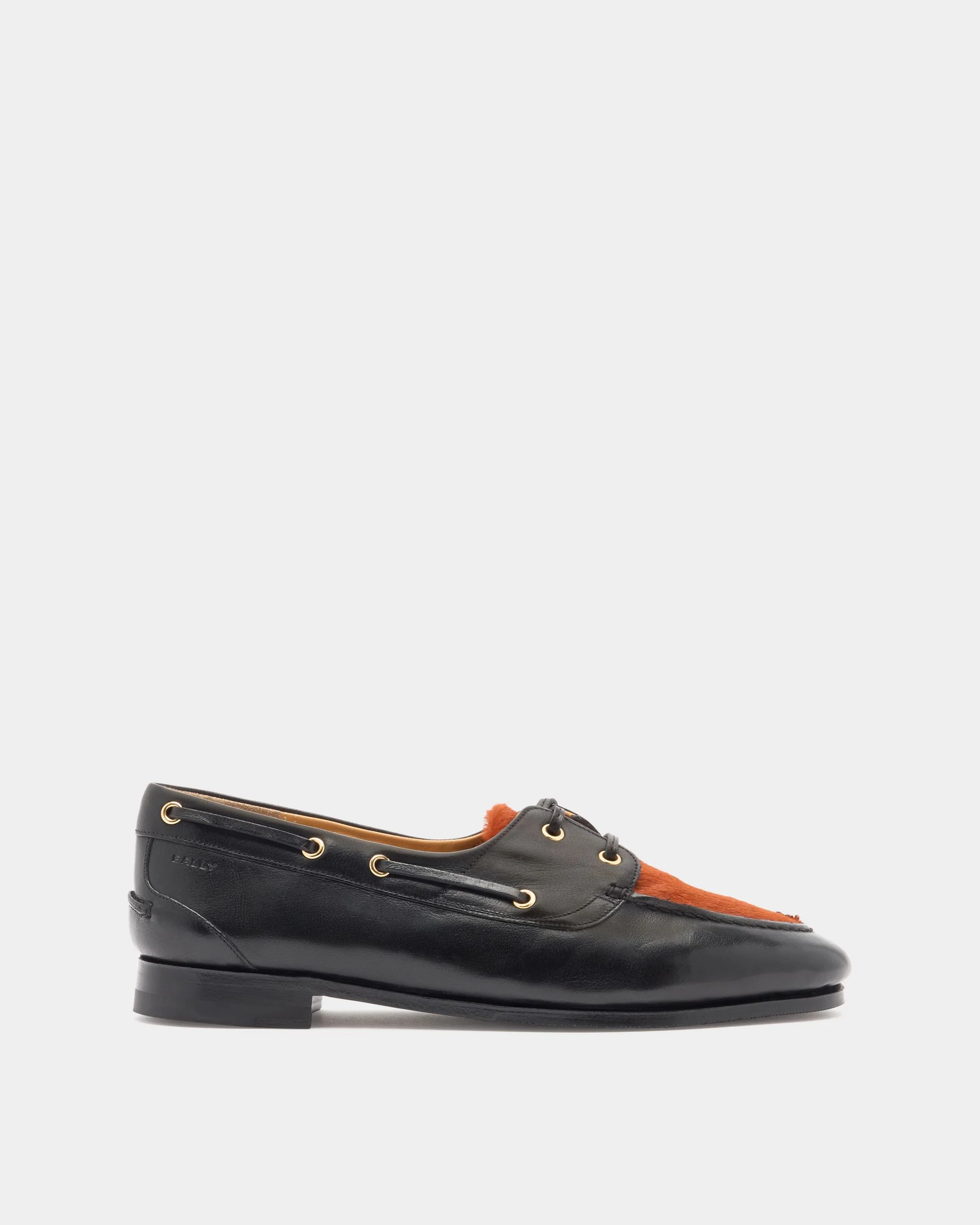 Plume Moccasin in Black Leather