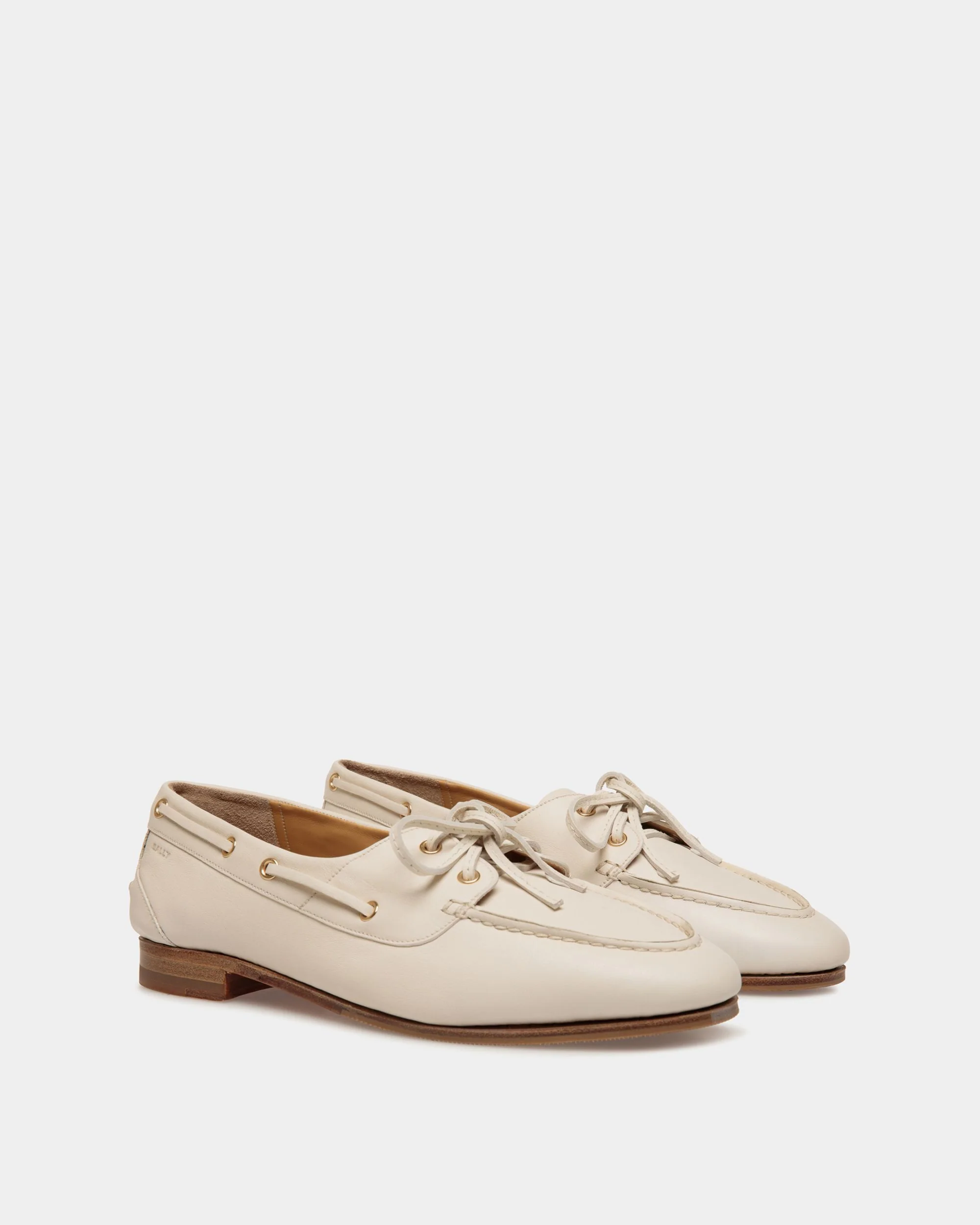 Plume Moccasin in White Leather - Image 2