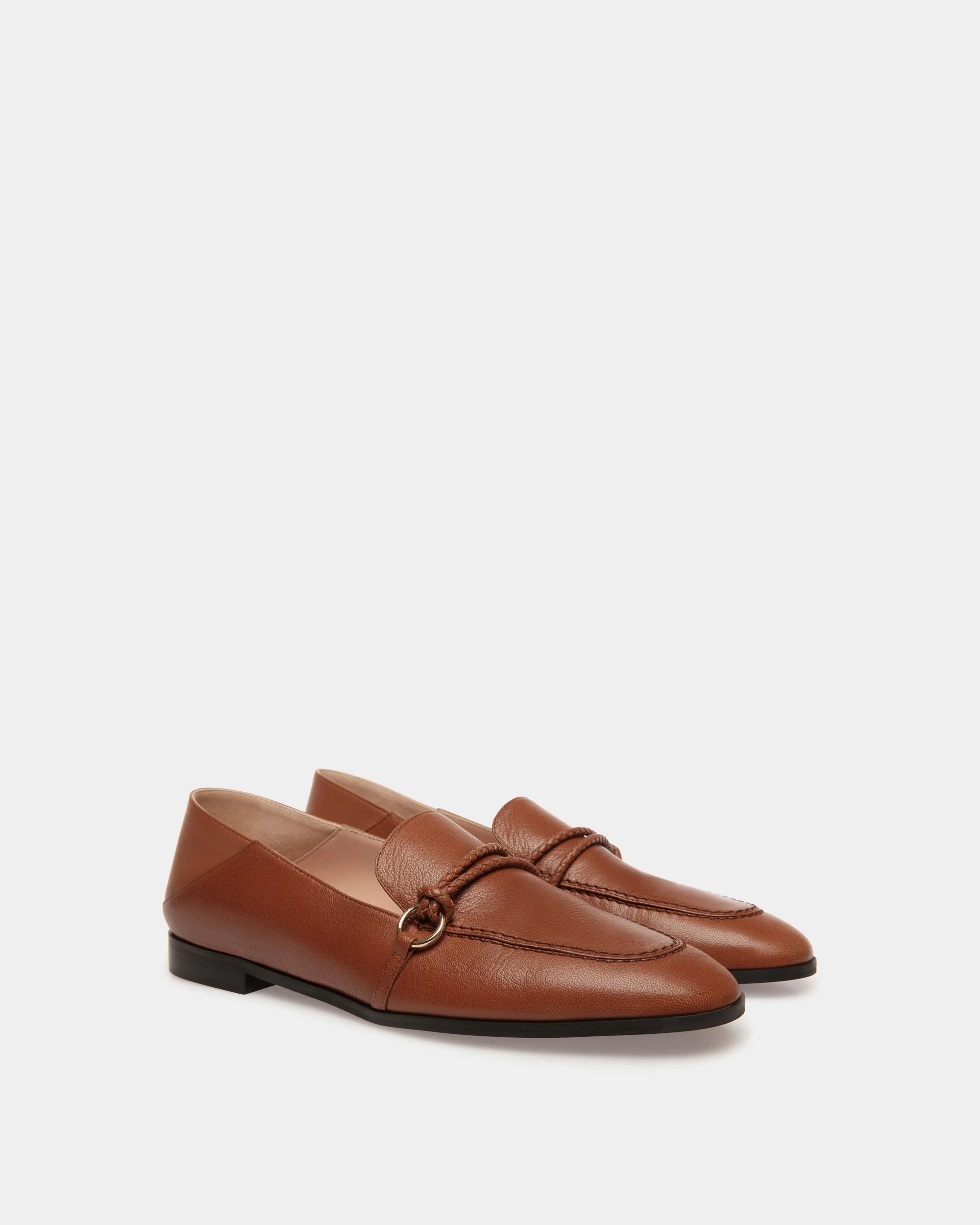 Pump in Brown Grained Leather - Image 2