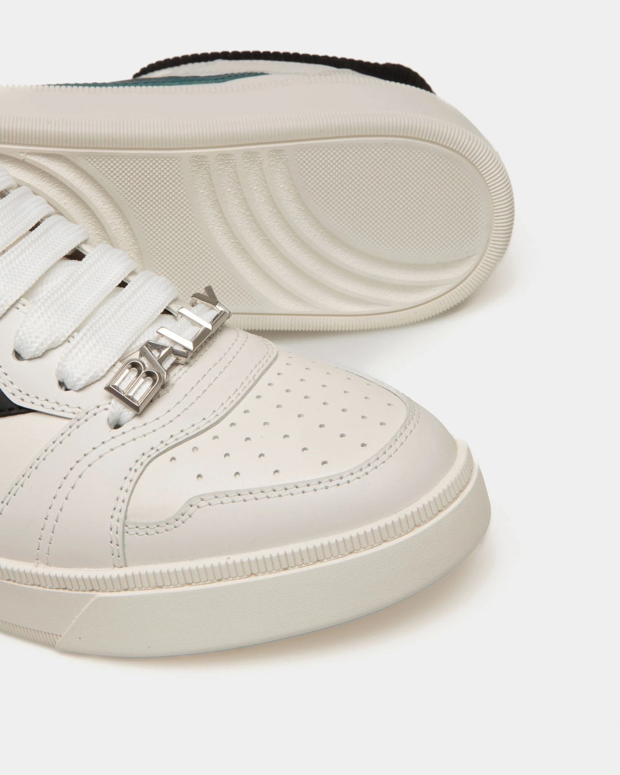 Raise Sneaker in Leather - Image 4