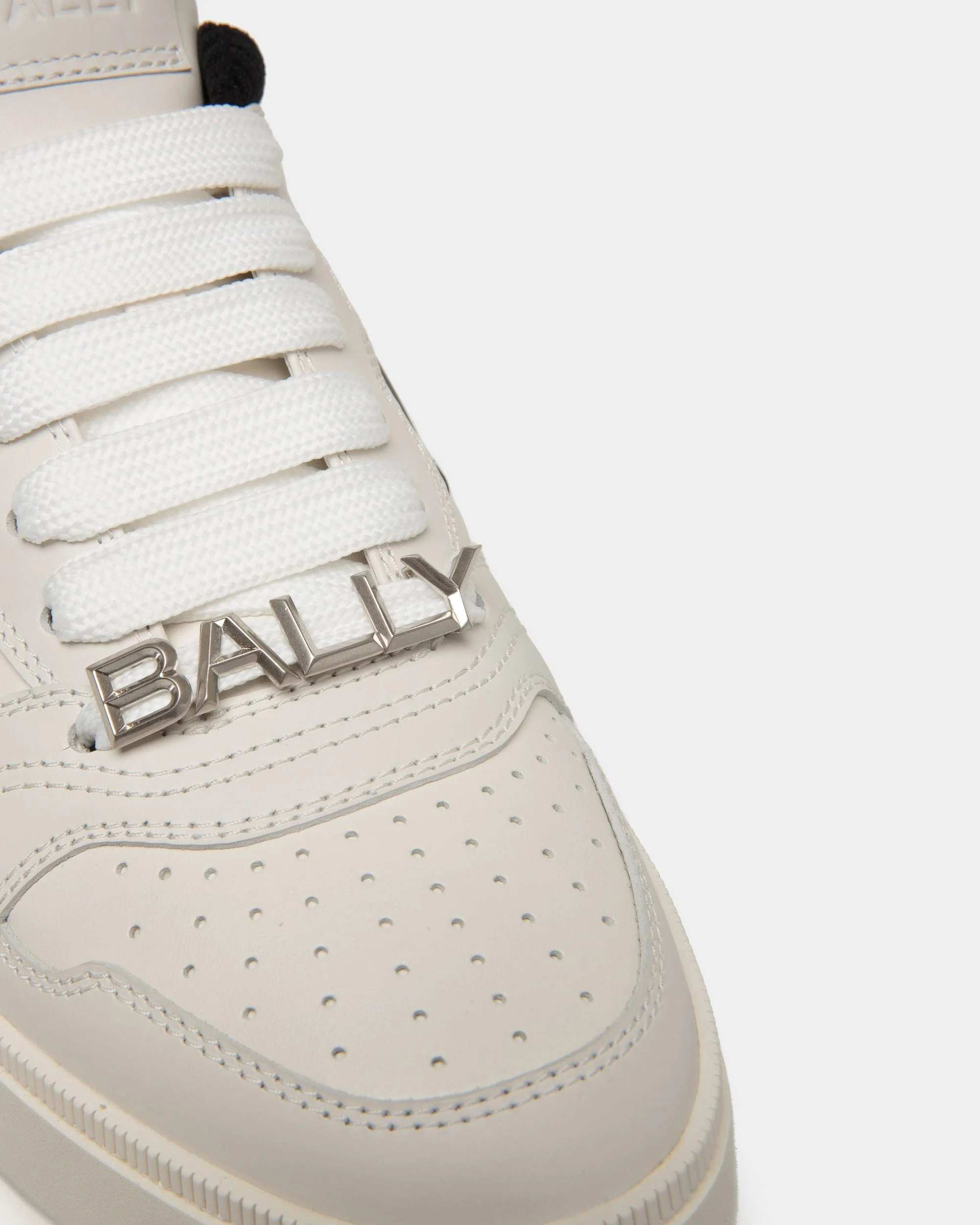 Raise Sneaker in Leather - Image 5