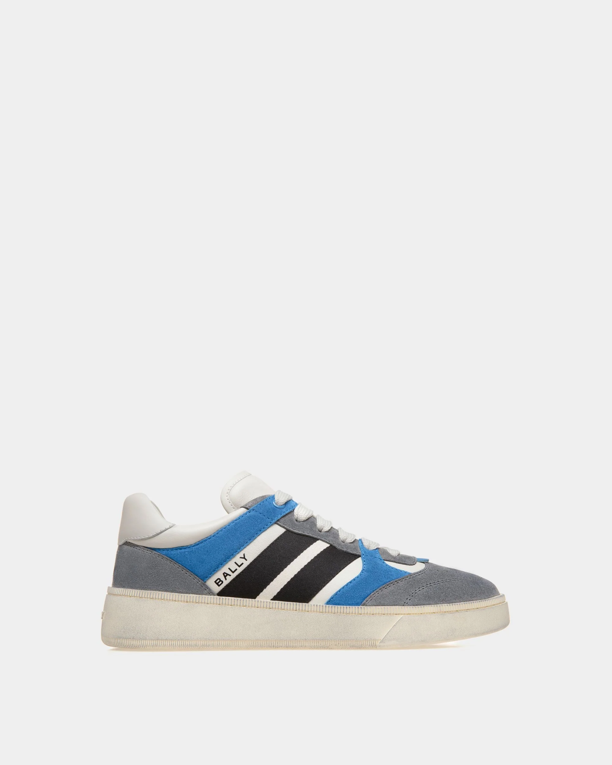 Raise Sneaker in Suede