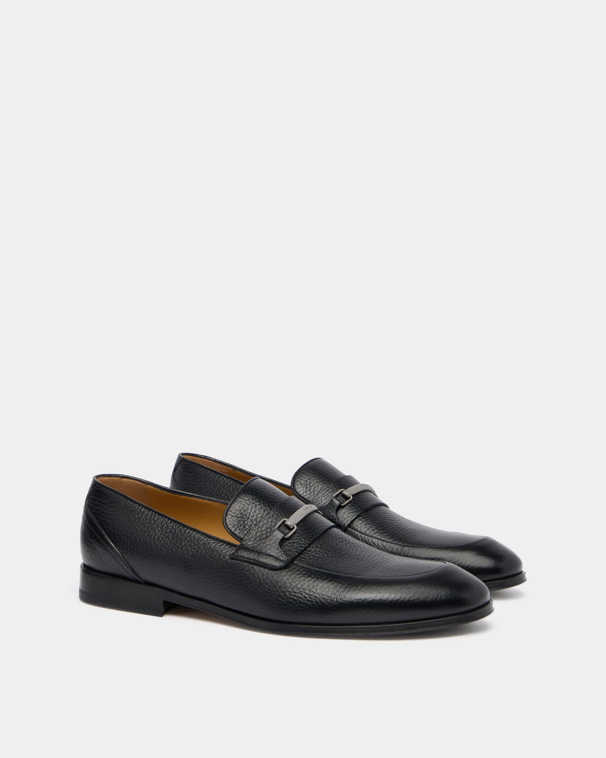 Regent Loafer in Black Grained Leather - Image 2
