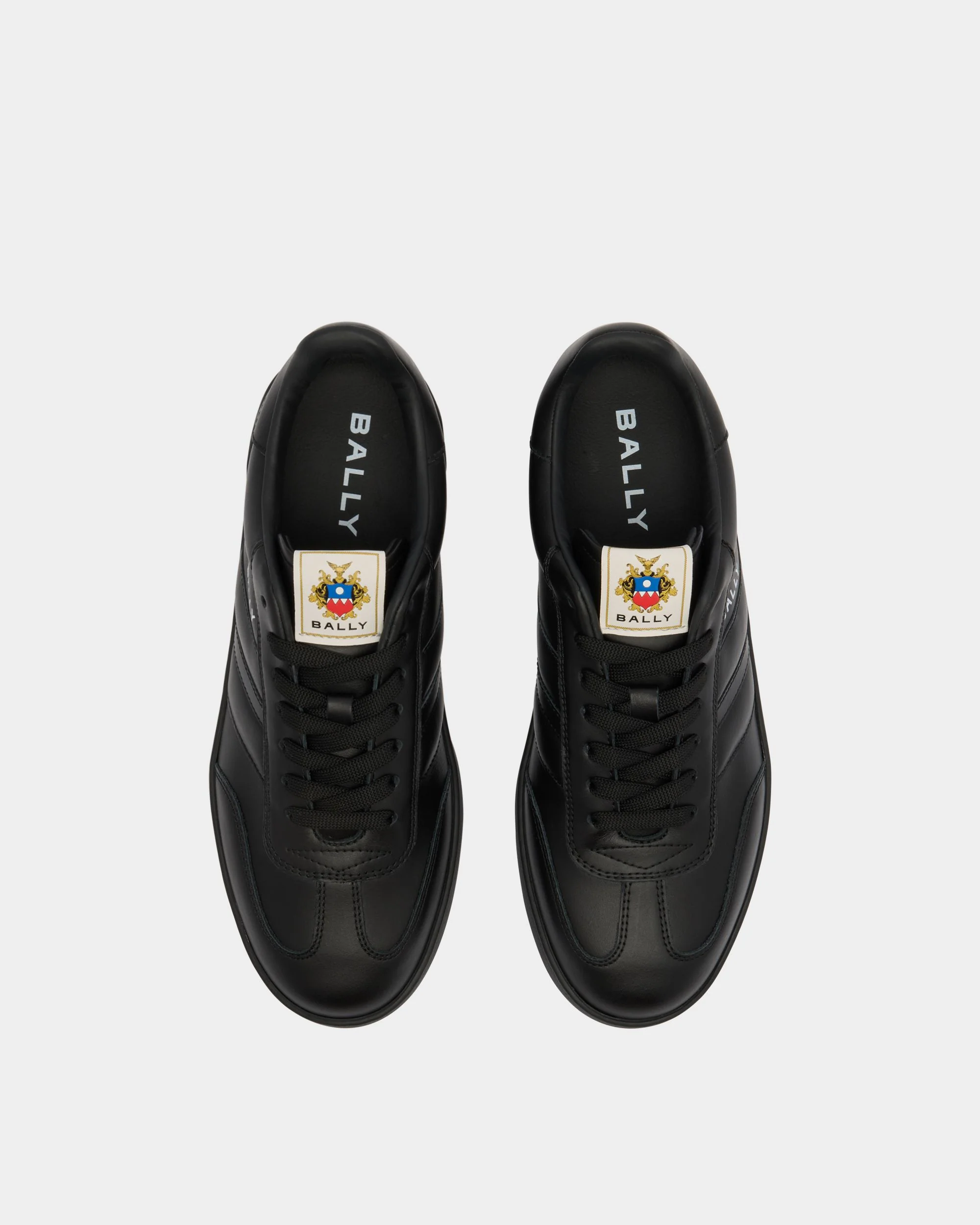 Retro Crest Sneaker in Black Leather - Image 5