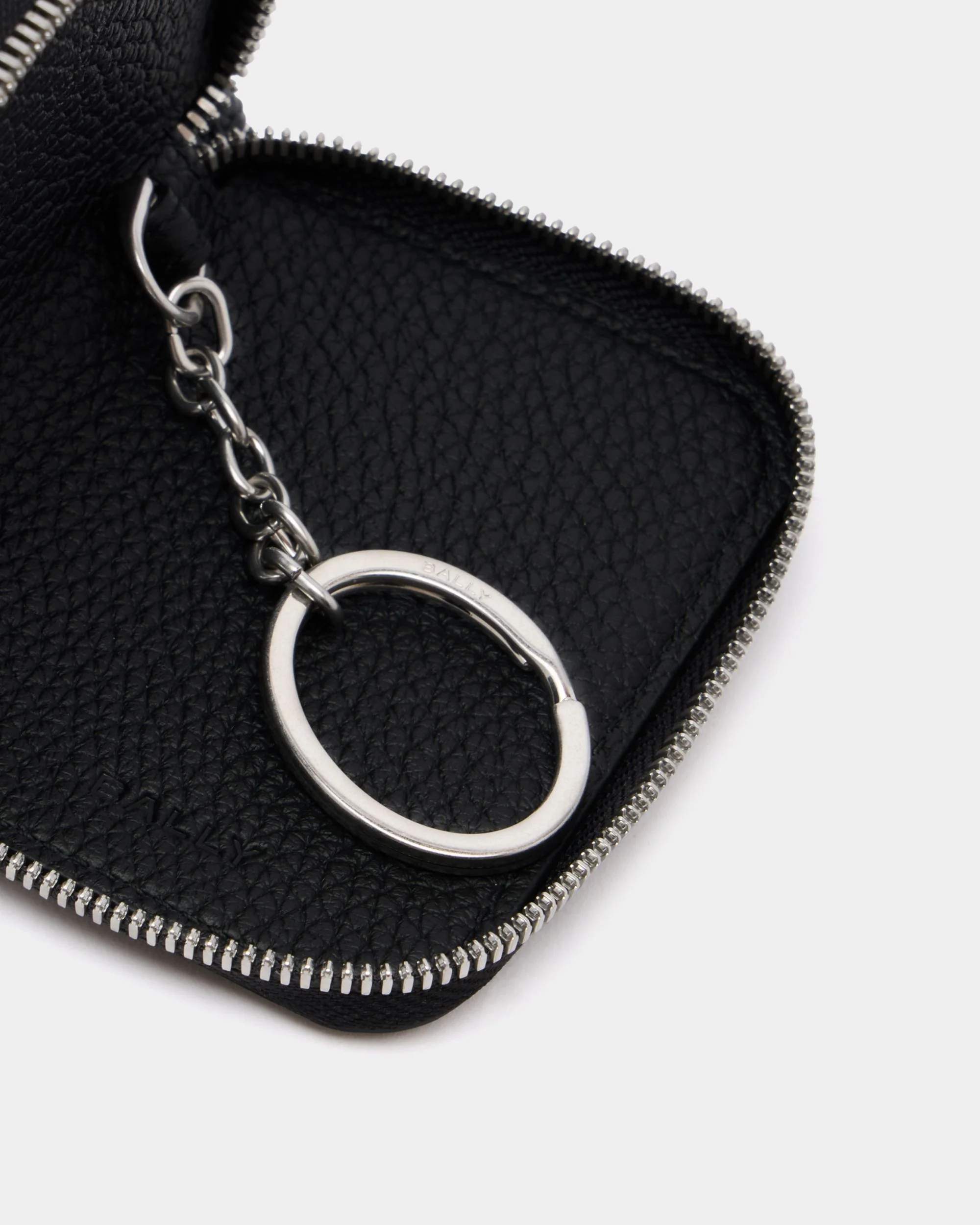Ribbon Key Holder in Black Grained Leather - Image 4
