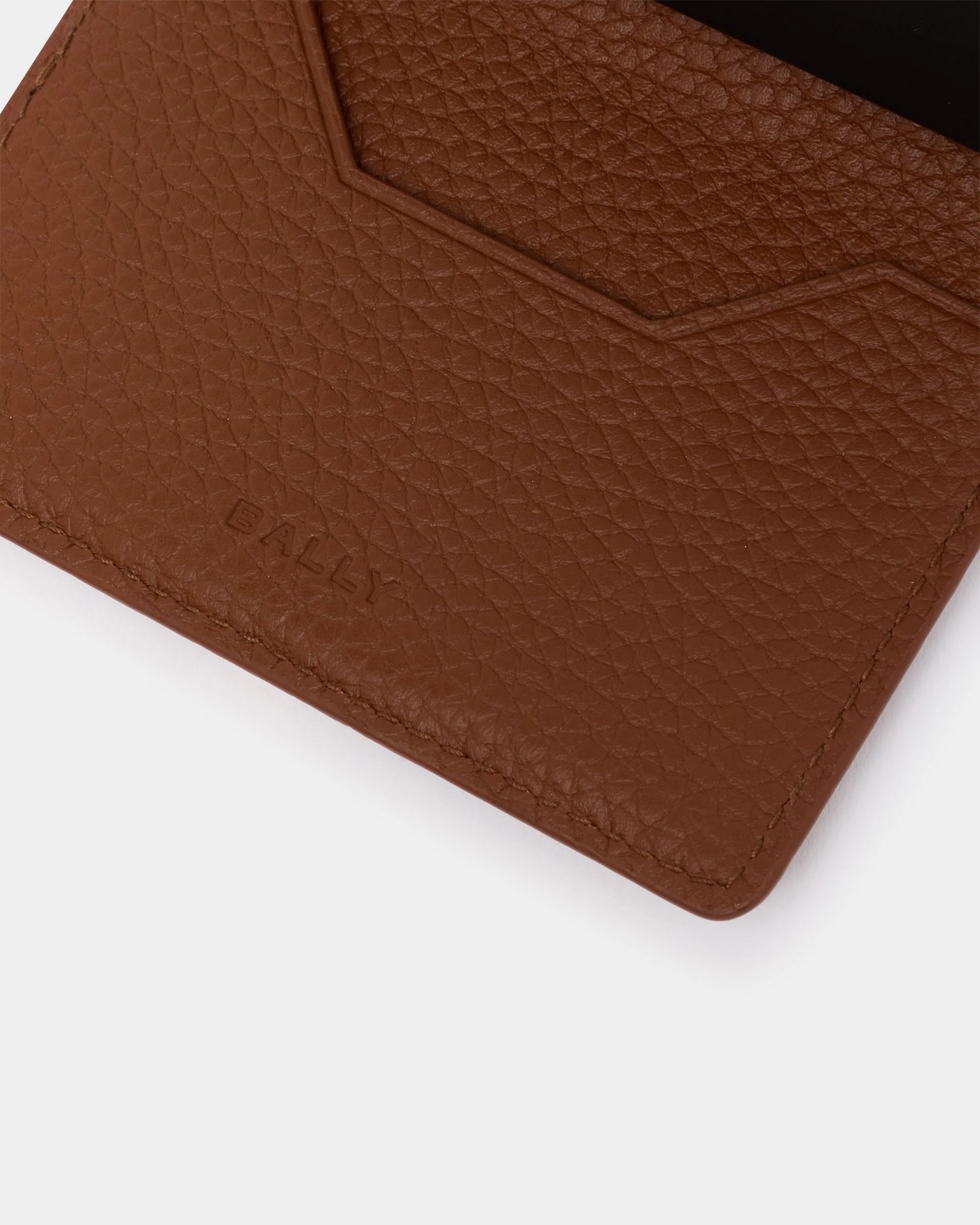 Ribbon Smart Wallet in Amber Brown Grained Leather - Image 3
