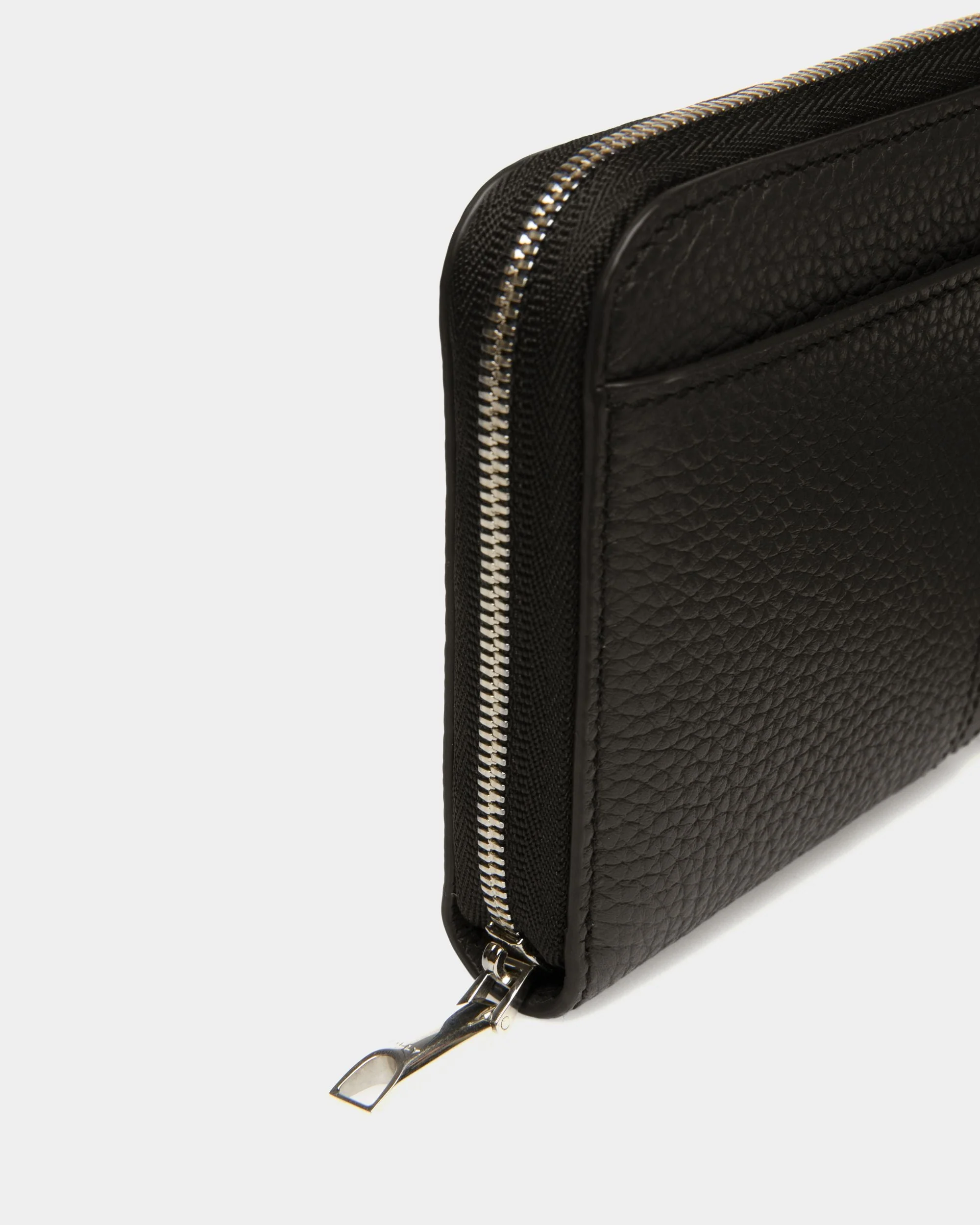 Ribbon Wallet In Black Leather - Image 4