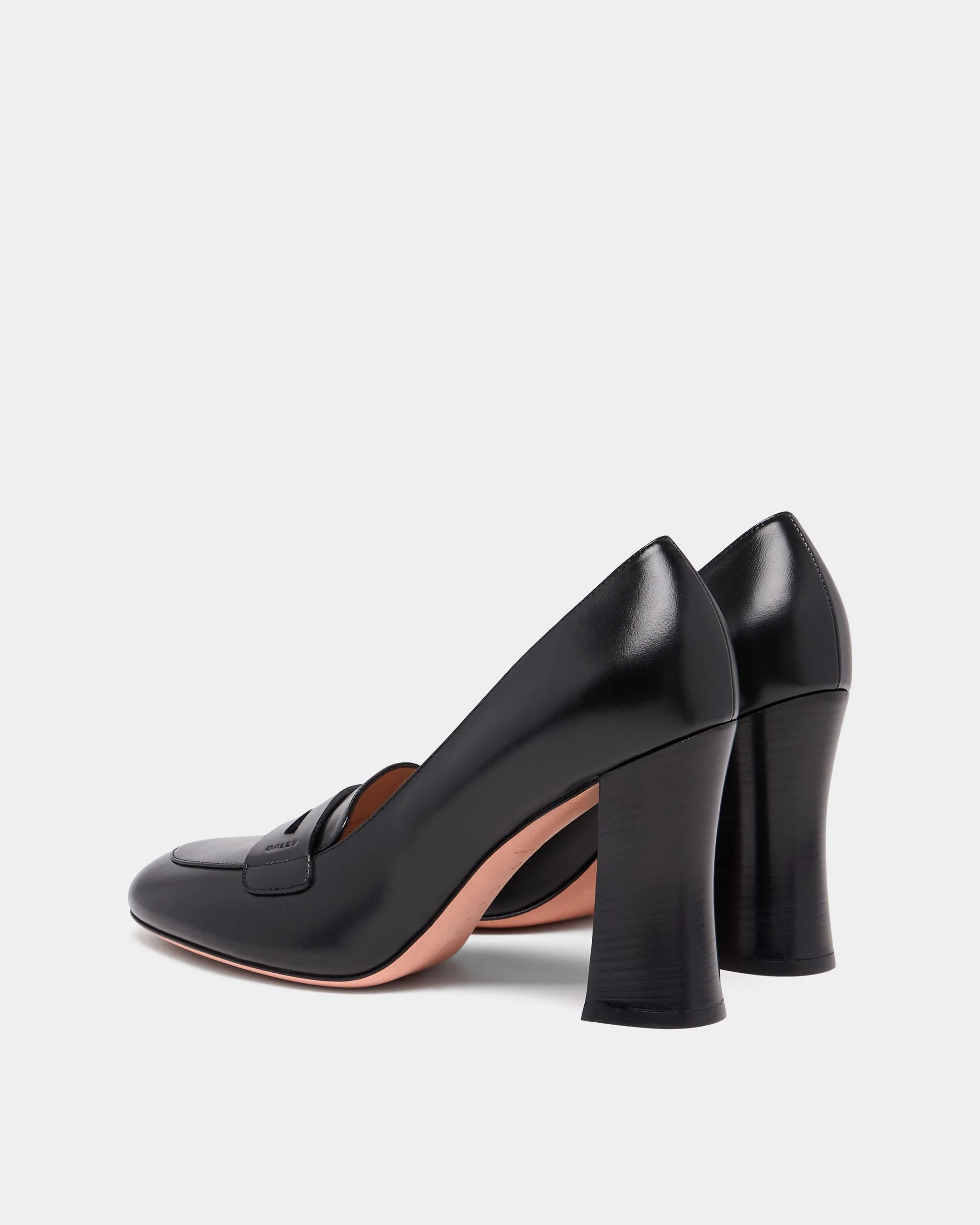 Saule Loafer Pump in Black Leather - Image 4