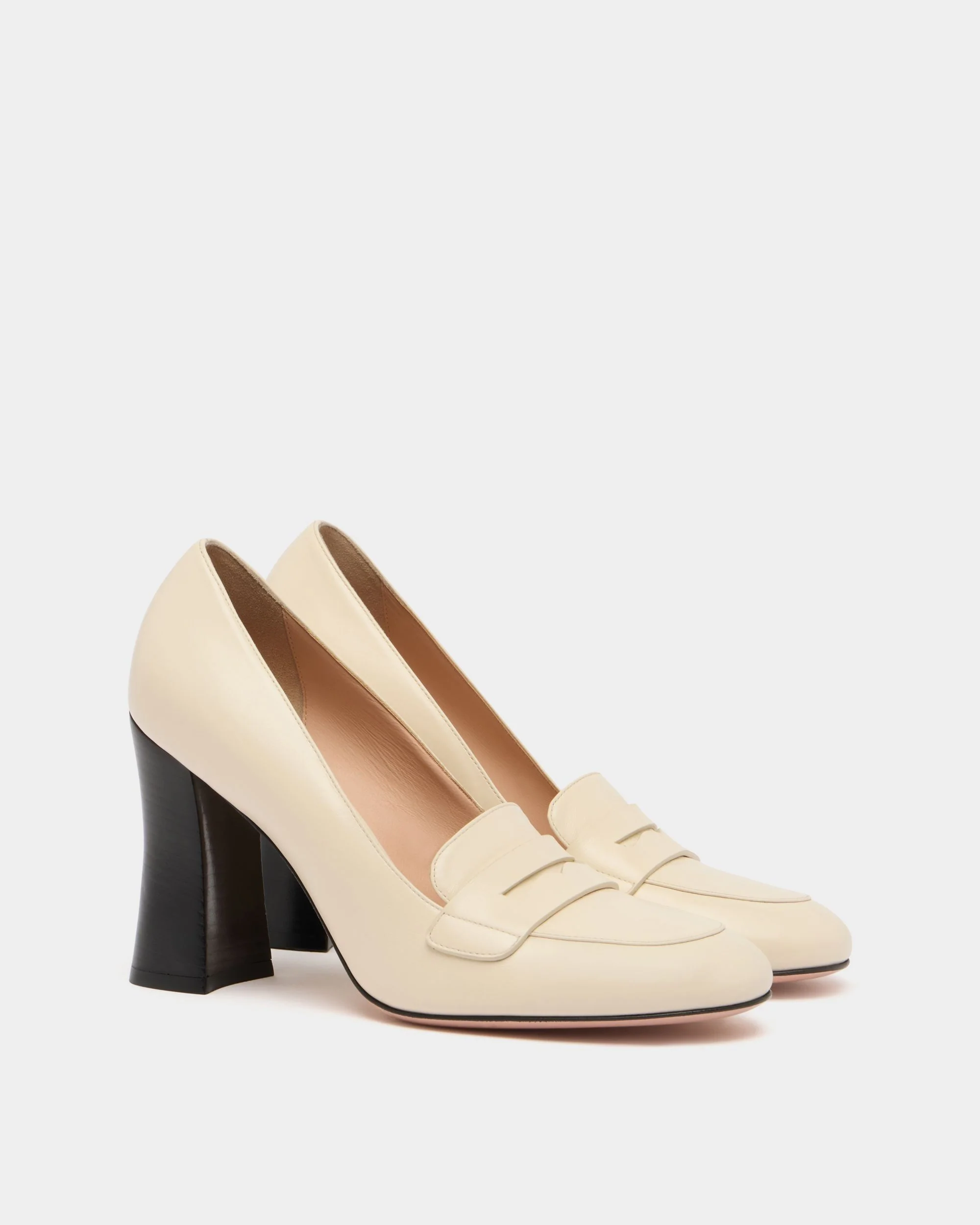 Saule Loafer Pump in Ivory Leather - Image 3