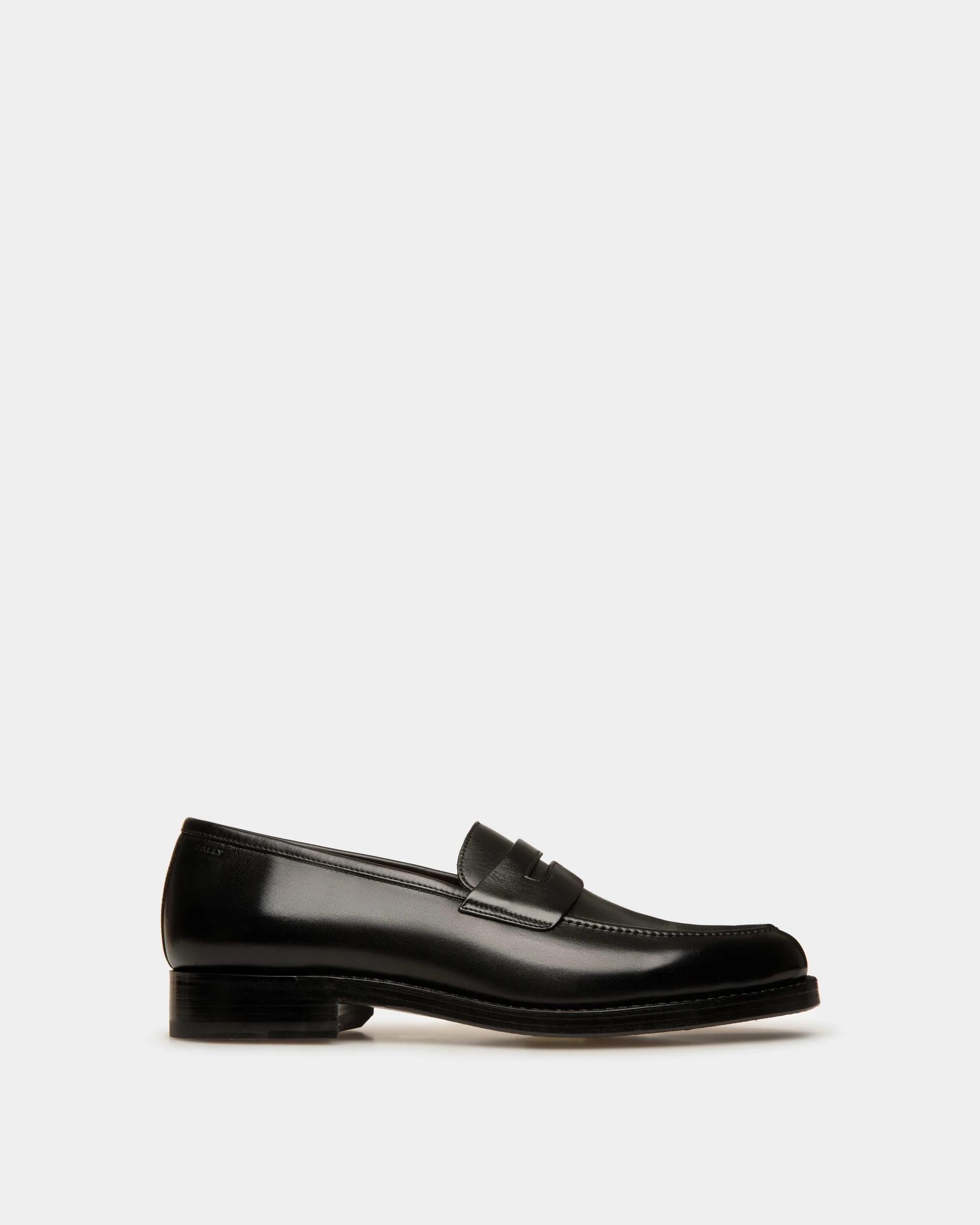 Schoenen Loafer In Black Leather