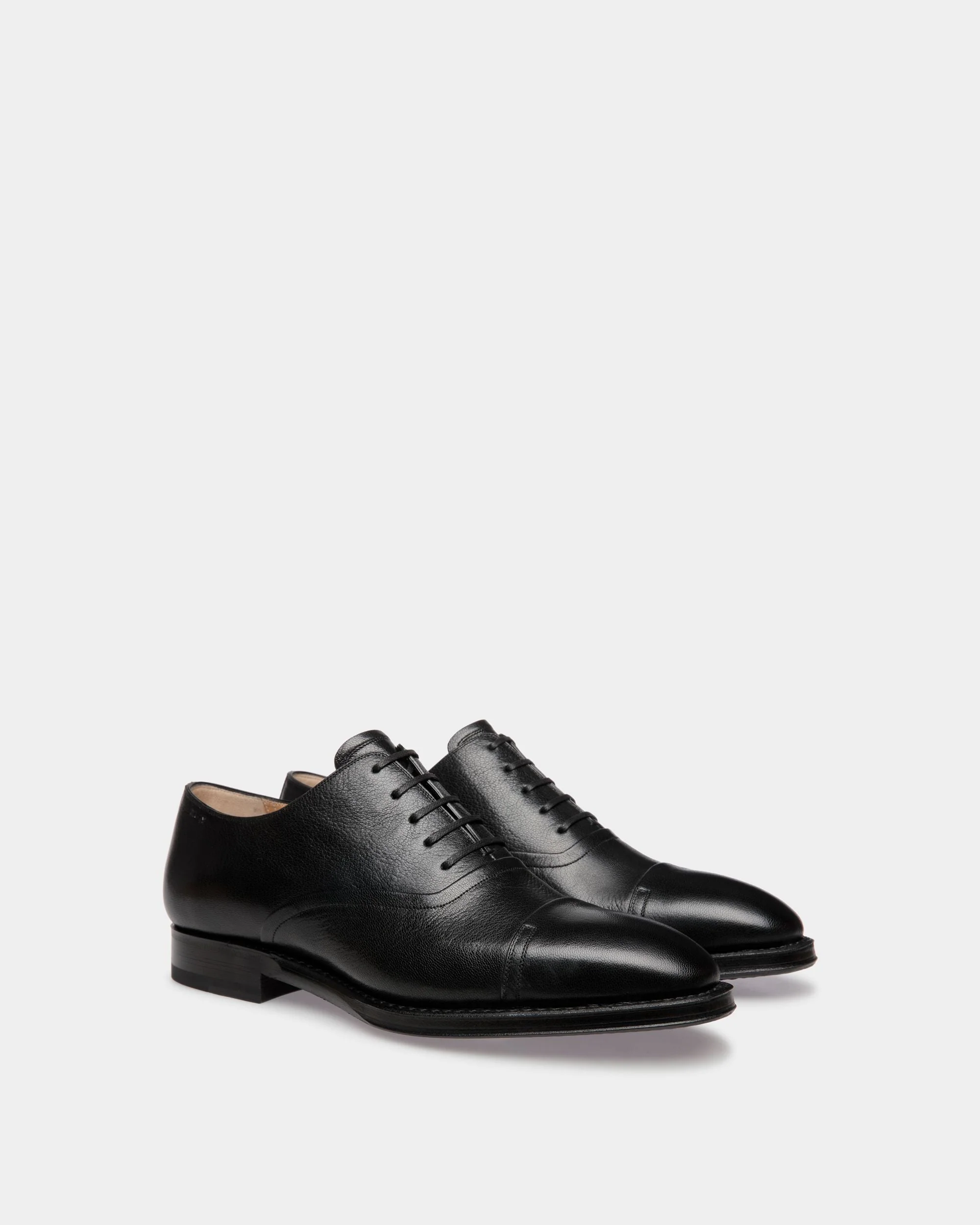 Scribe Oxford in Black Grained Leather - Image 2