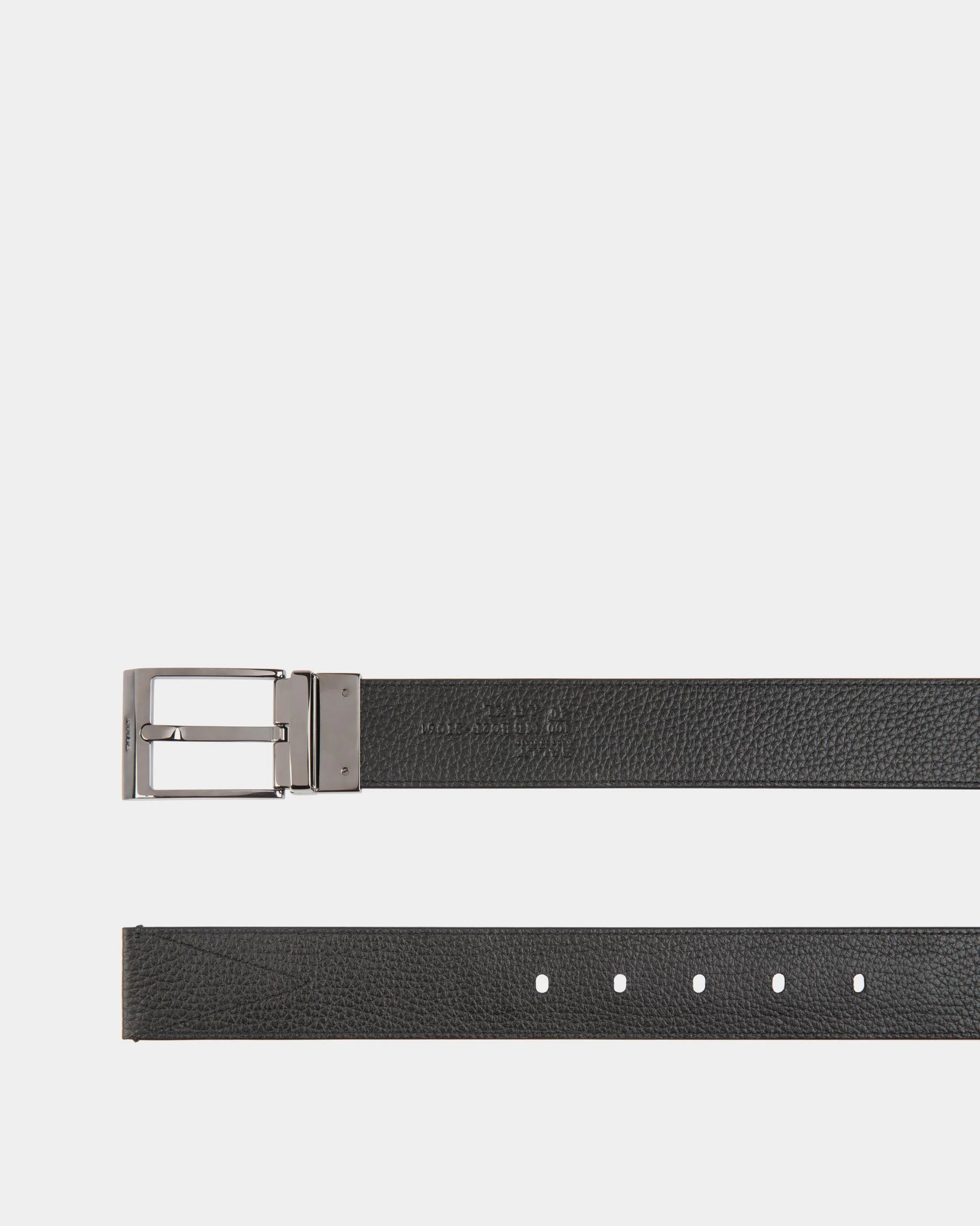 Shiffie 35mm Reversible Belt in Red and White Fabric And Black Leather - Image 2