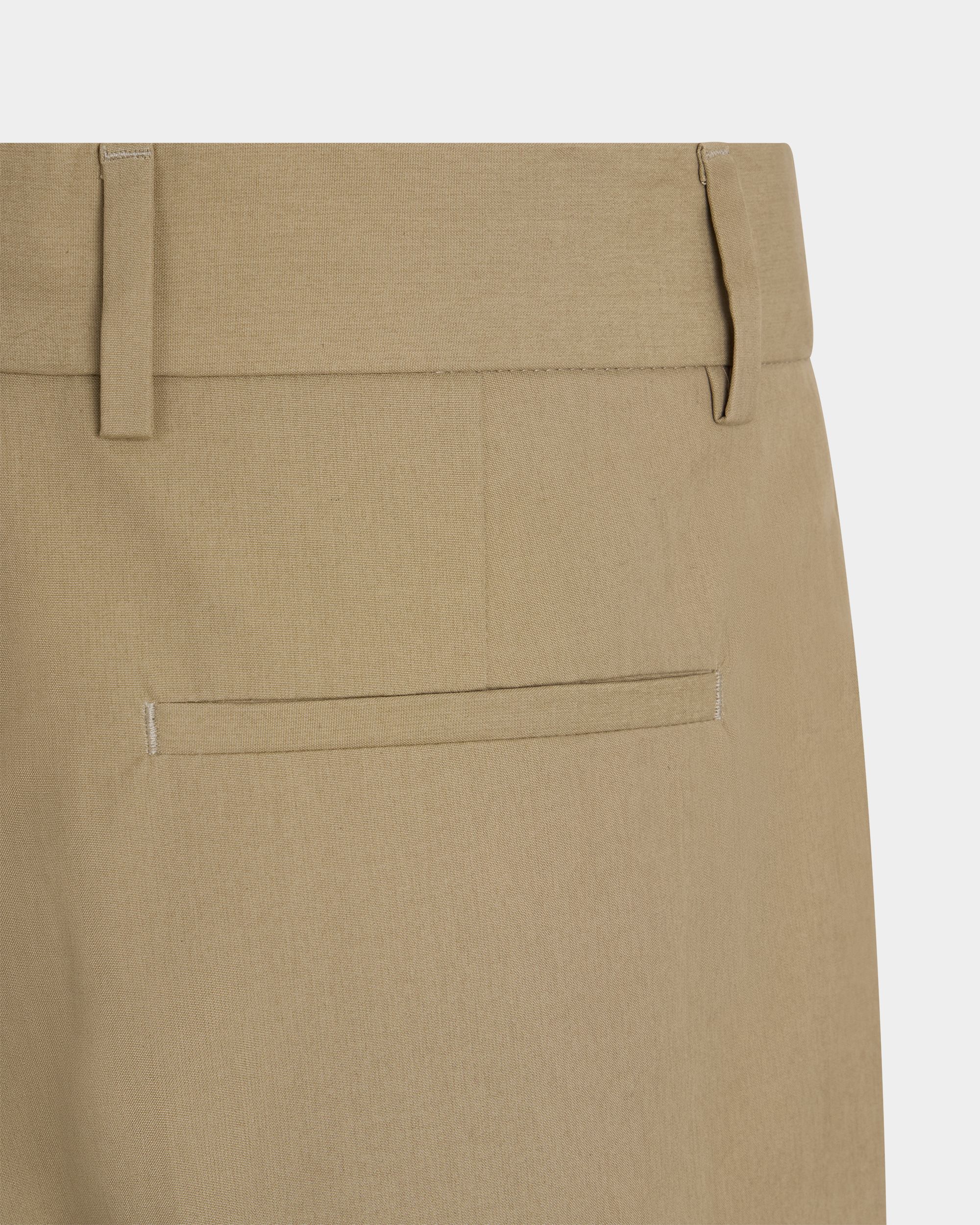 Shorts in Light Beige Cotton - Image 2