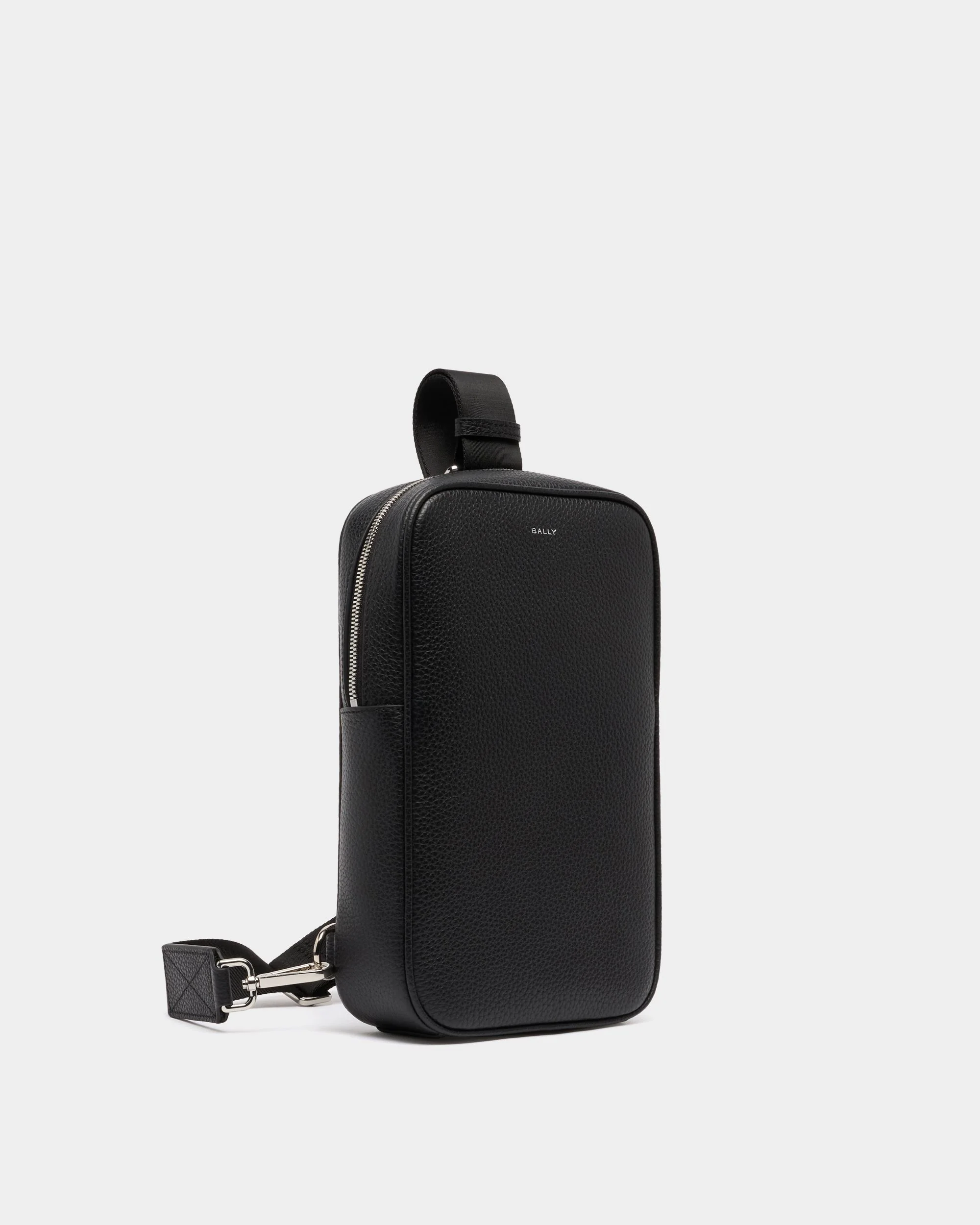 Sling Bag In Black Grained Leather - Image 3