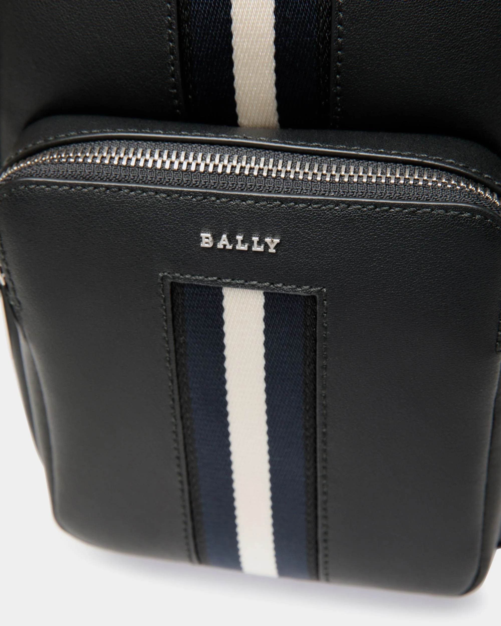 Sling Bag in Black Leather - Image 5