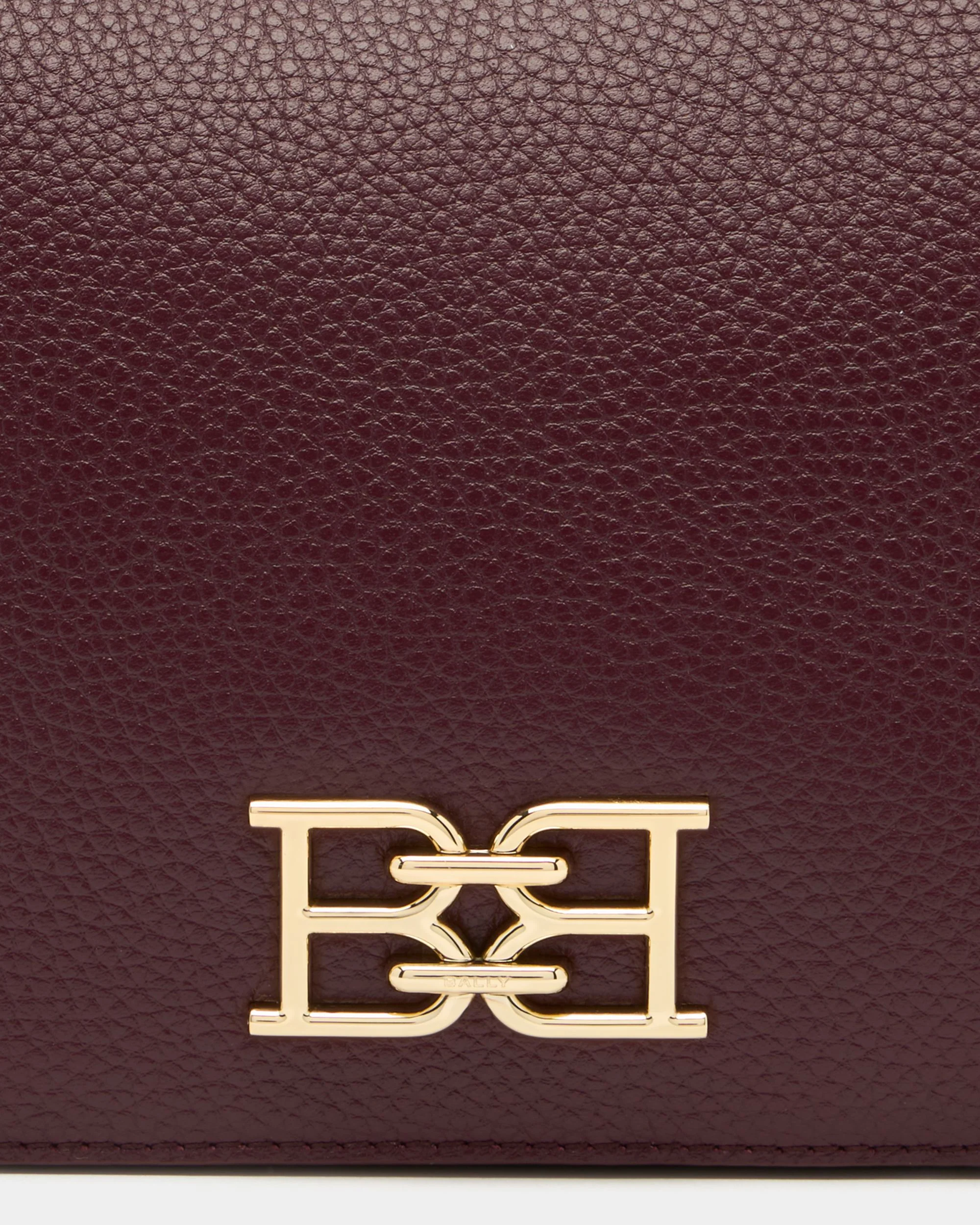 Small Shoulder Bag in Dark Bordeaux Grained Leather - Image 5