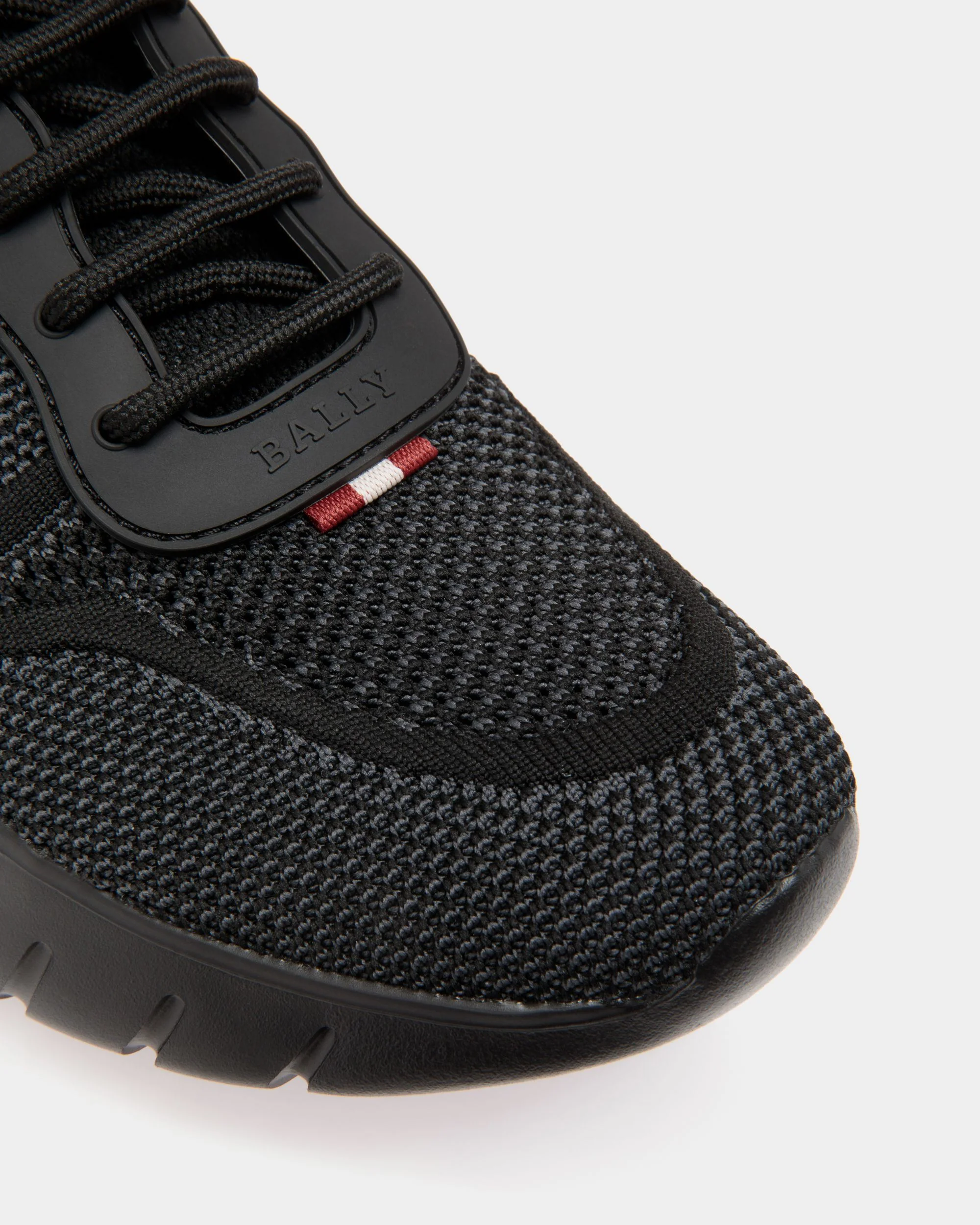 Sneaker In Black Fabric - Image 5