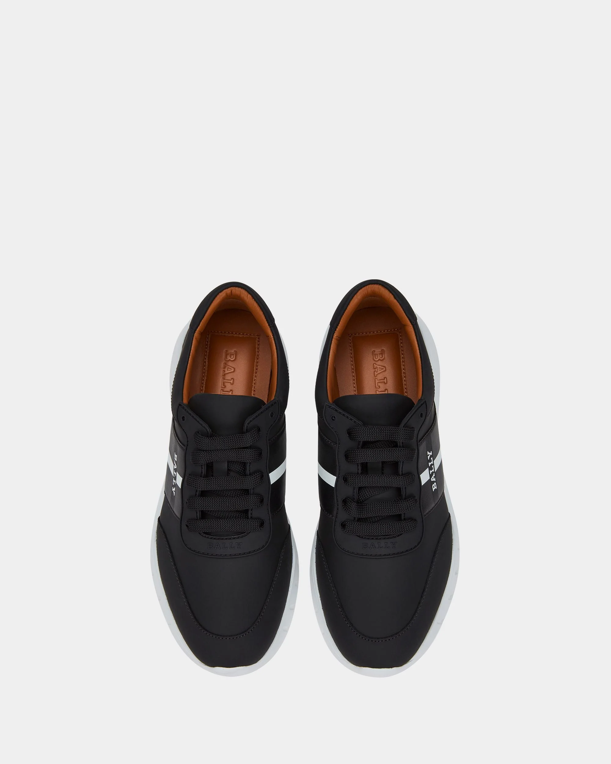 Sneaker in Black Leather - Image 5