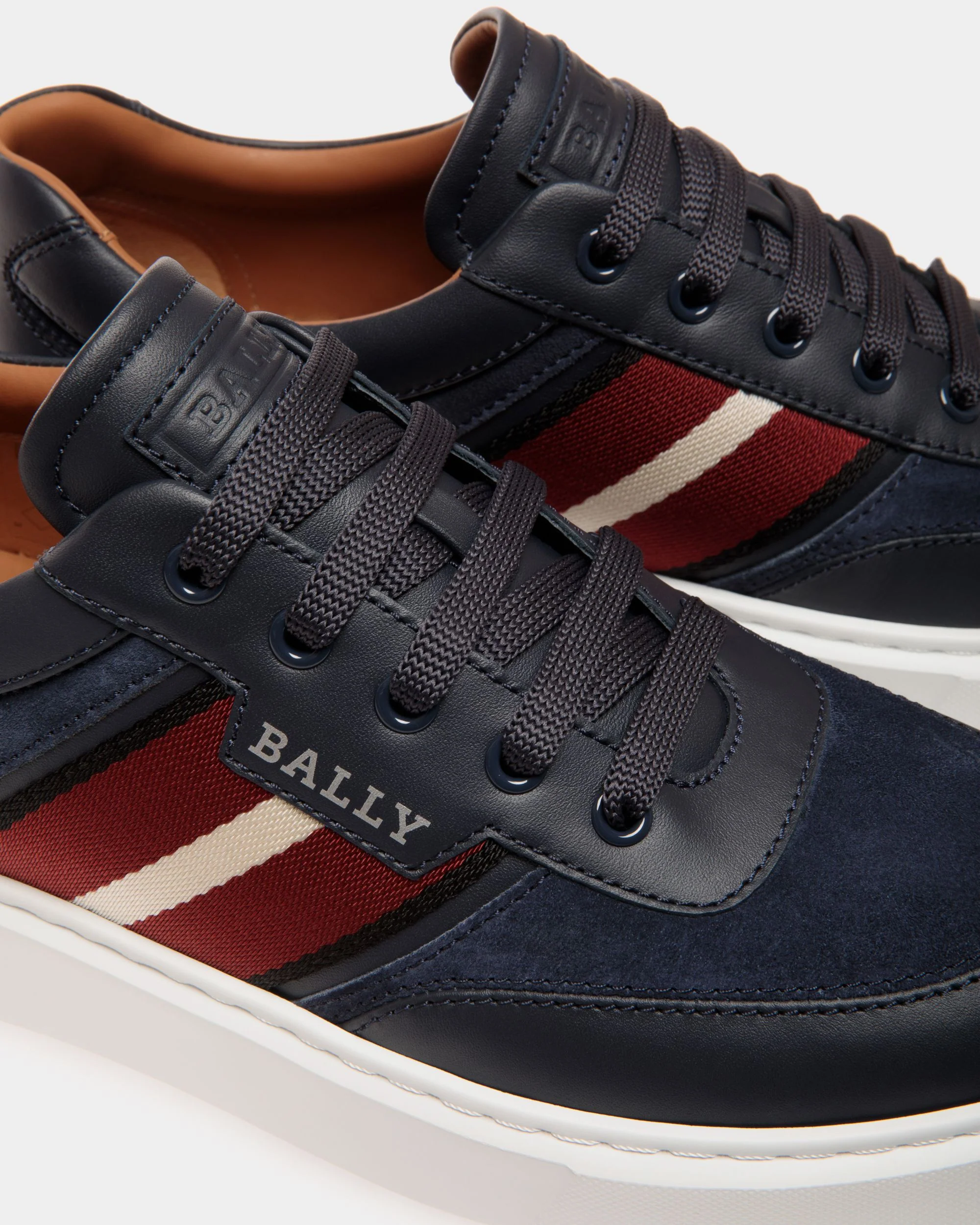 Sneaker In Blue Leather - Image 5