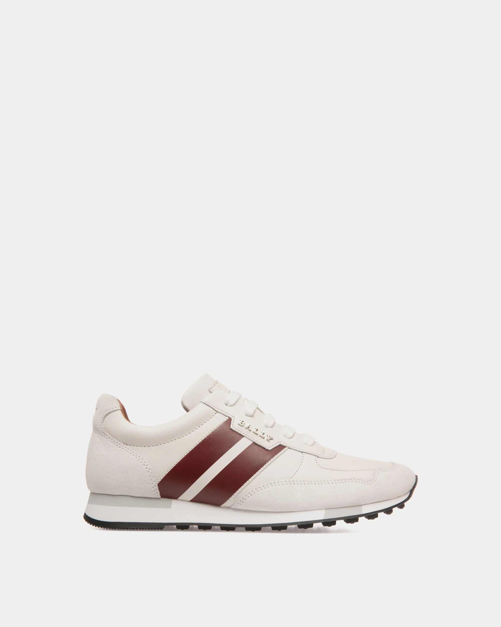 Sneaker in White Leather