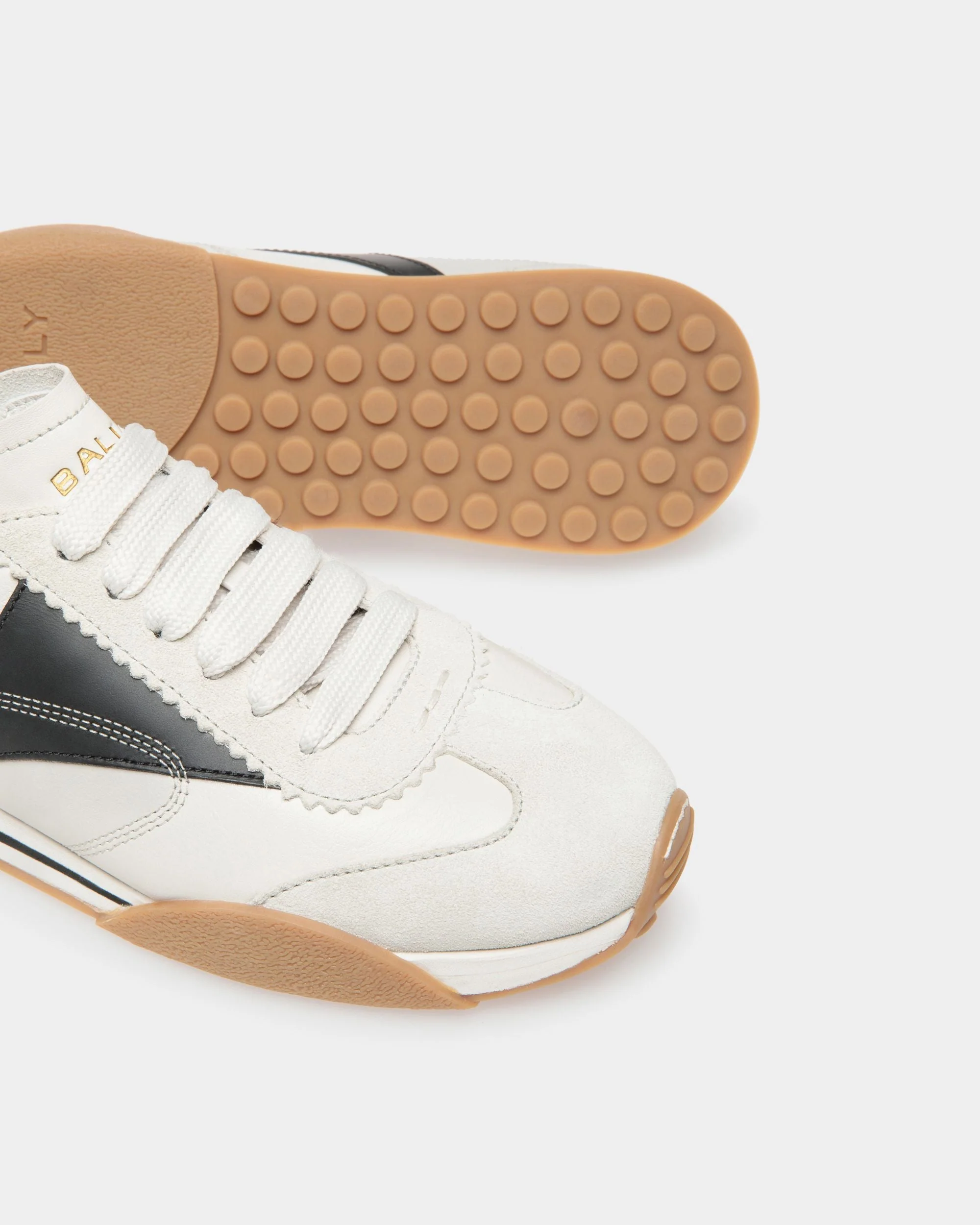 Sussex Sneakers In Black And Dusty White Leather - Image 4