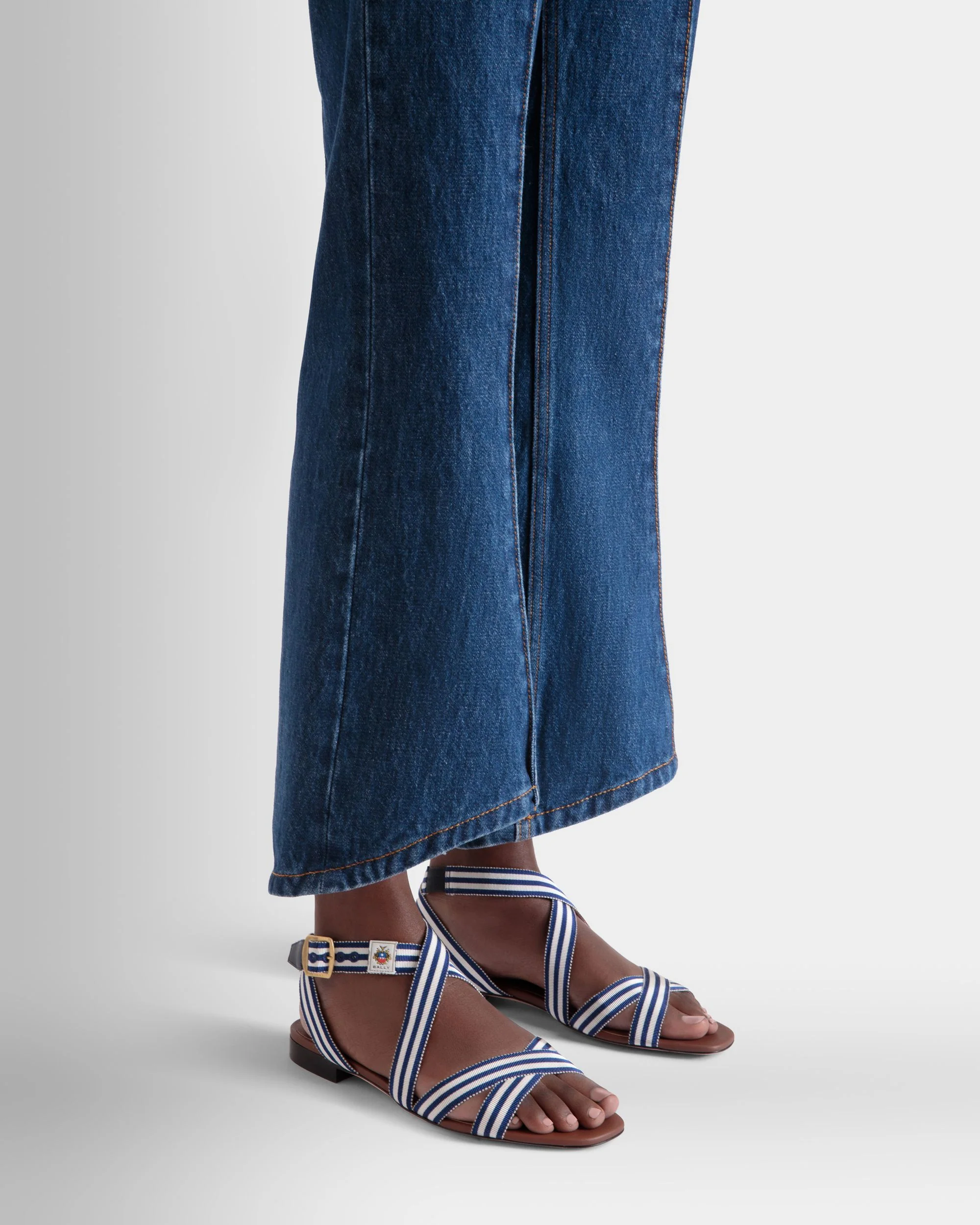 Sylt Flat Sandal in Navy Blue Fabric - Image 2
