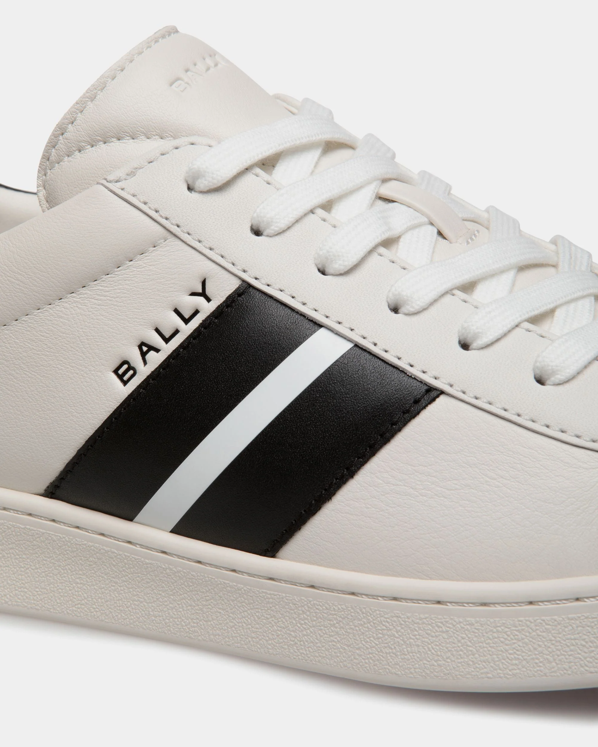 Tennis Sneaker In White And Black Leather - Image 6