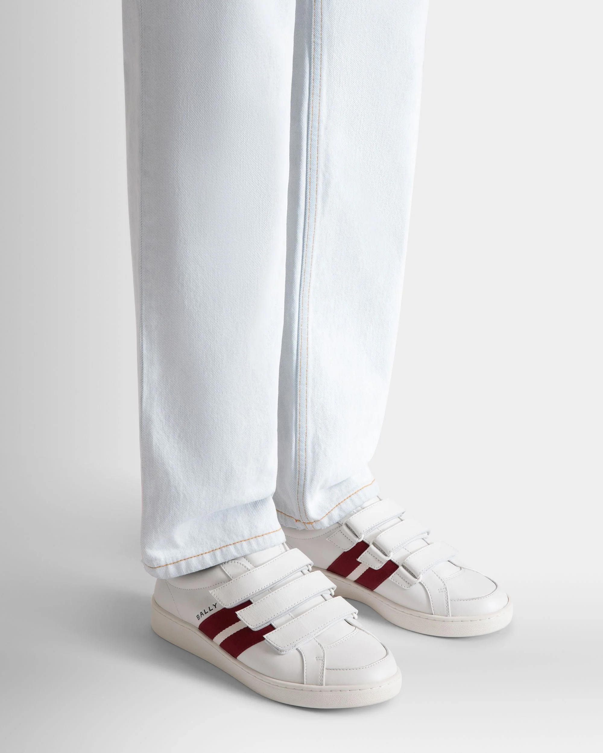 Tennis Sneaker in White and Navy Blue Leather - Image 2