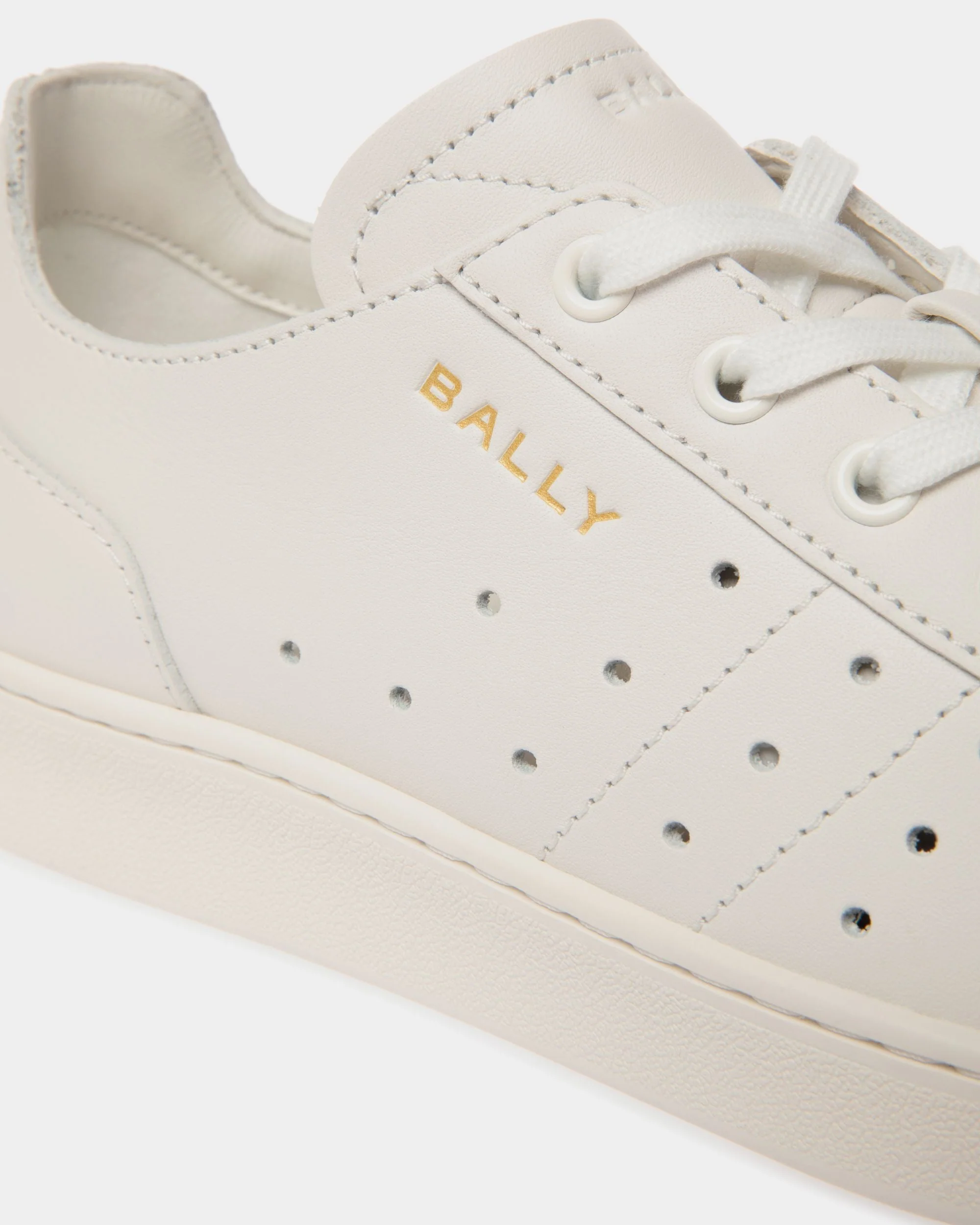 Tennis Sneaker in White Leather - Image 6