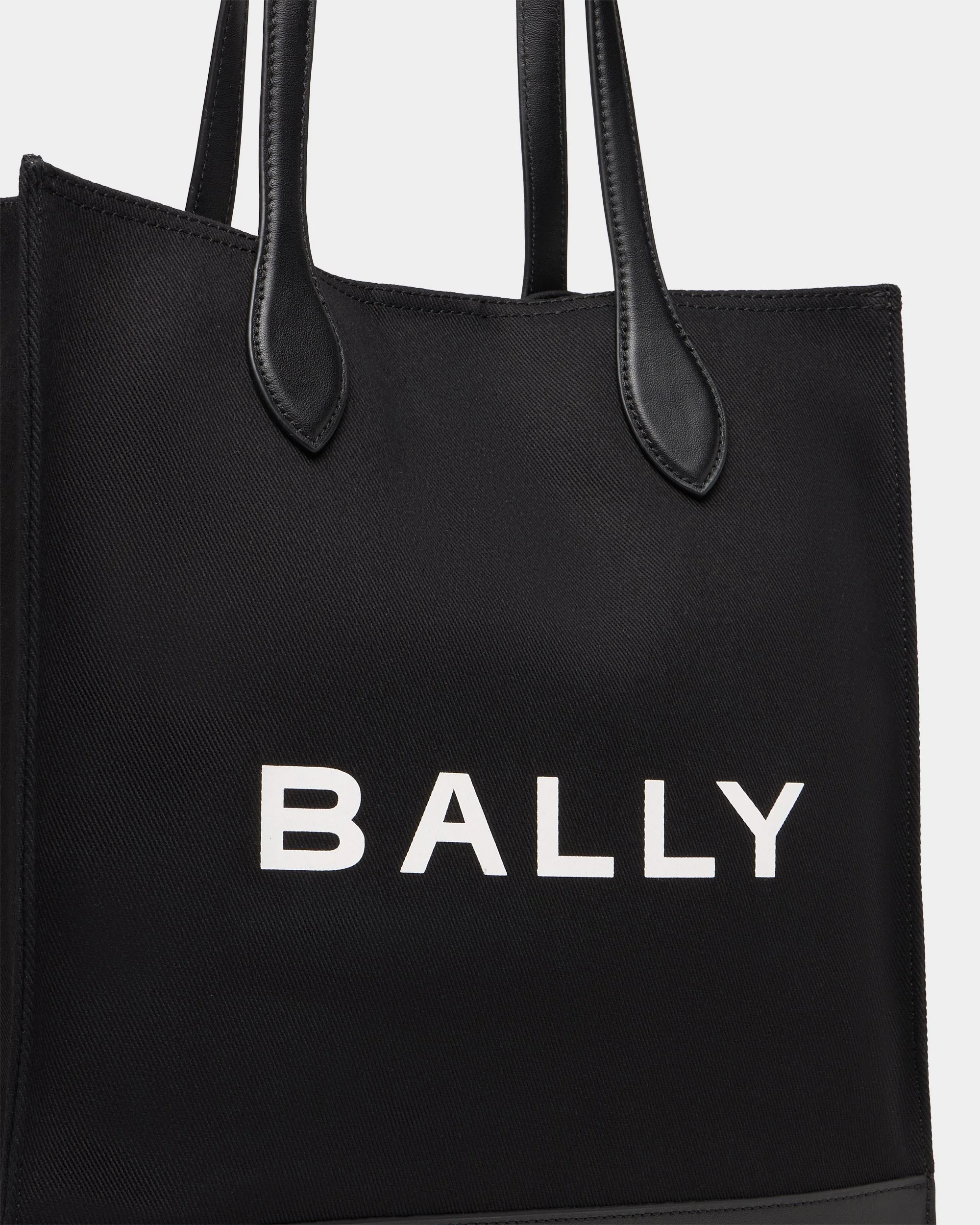 Tote Bag In Black Canvas and Leather - Image 5