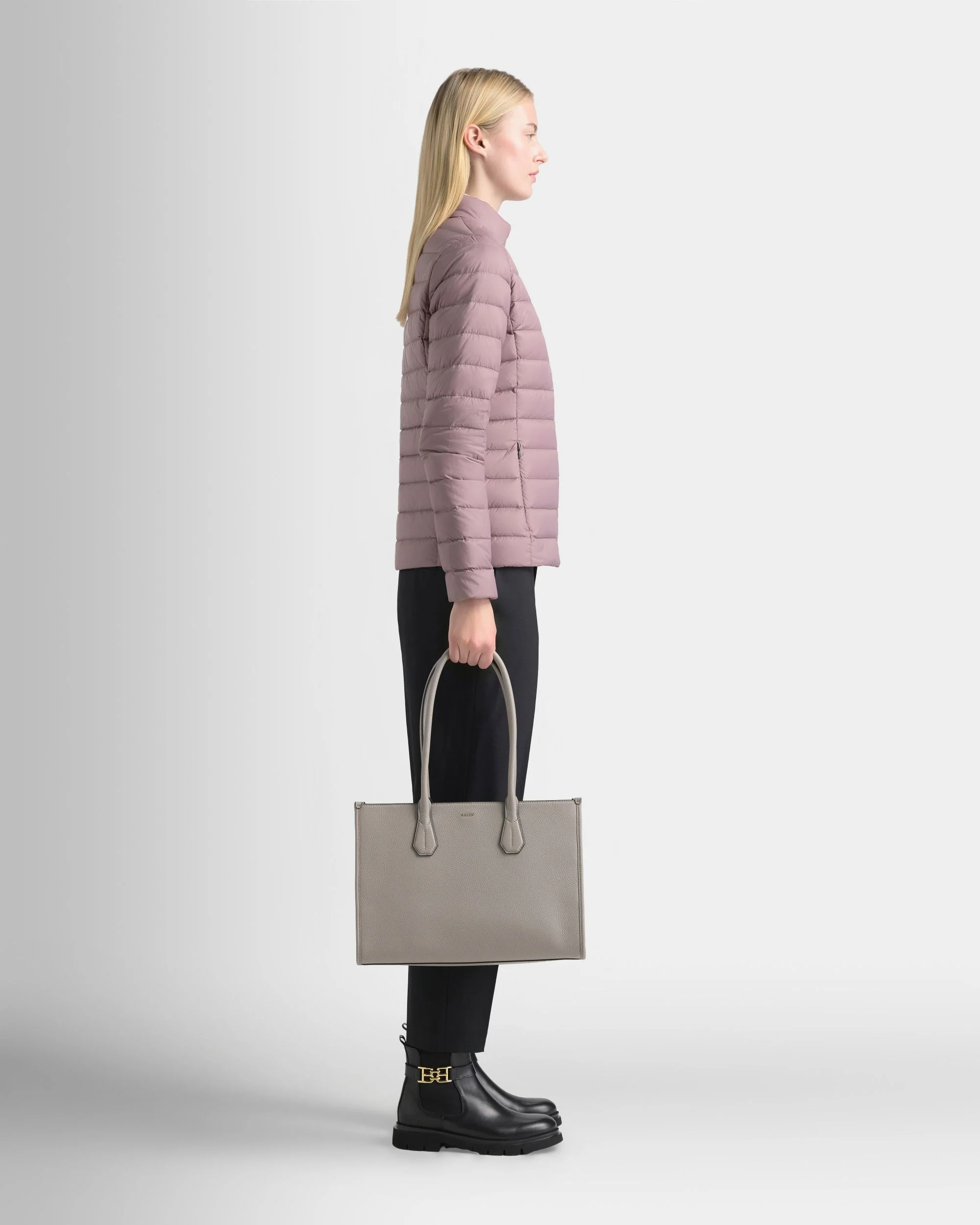 Tote Bag in Taupe Grained Leather - Image 2