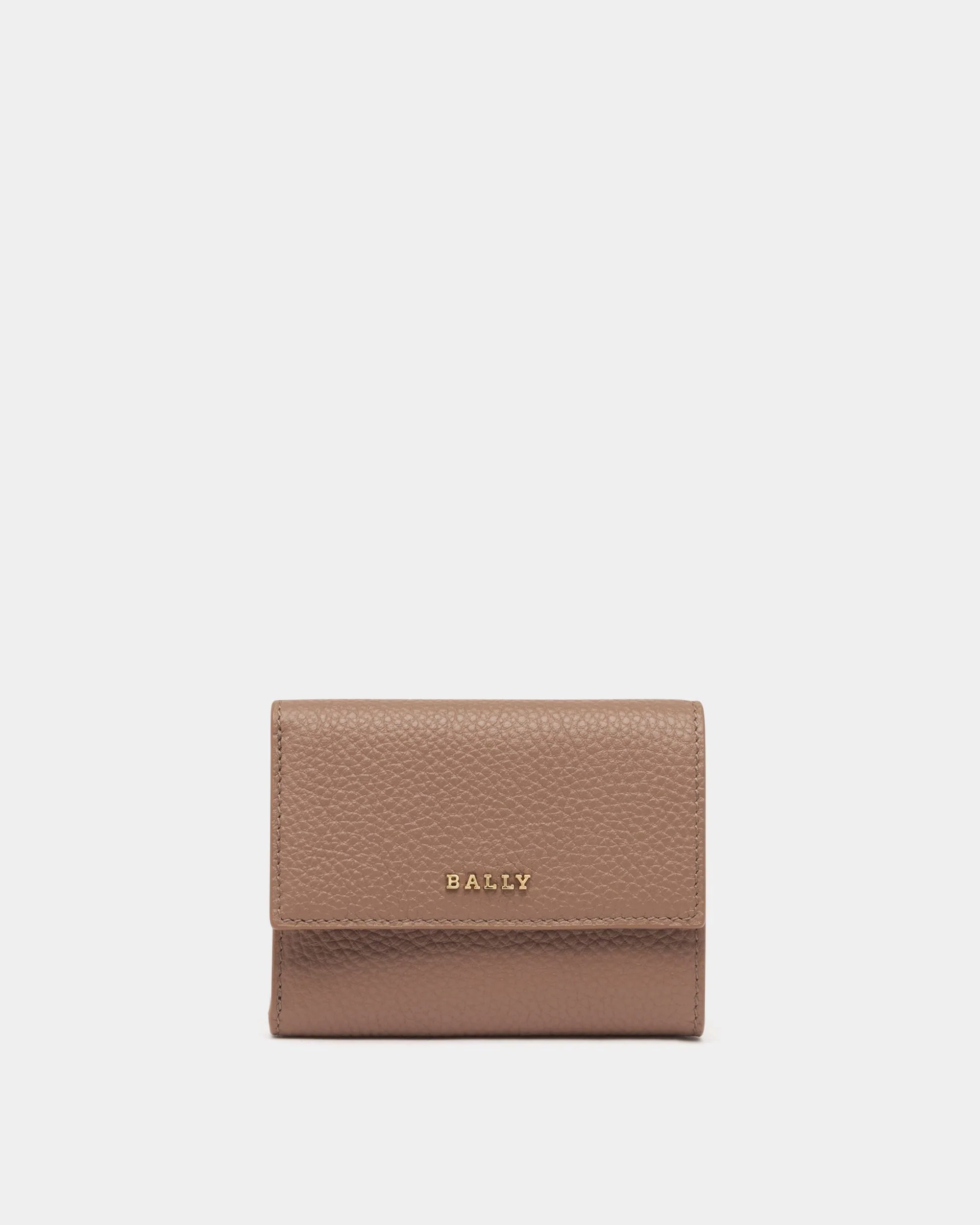 Wallet in Beige Grained Leather