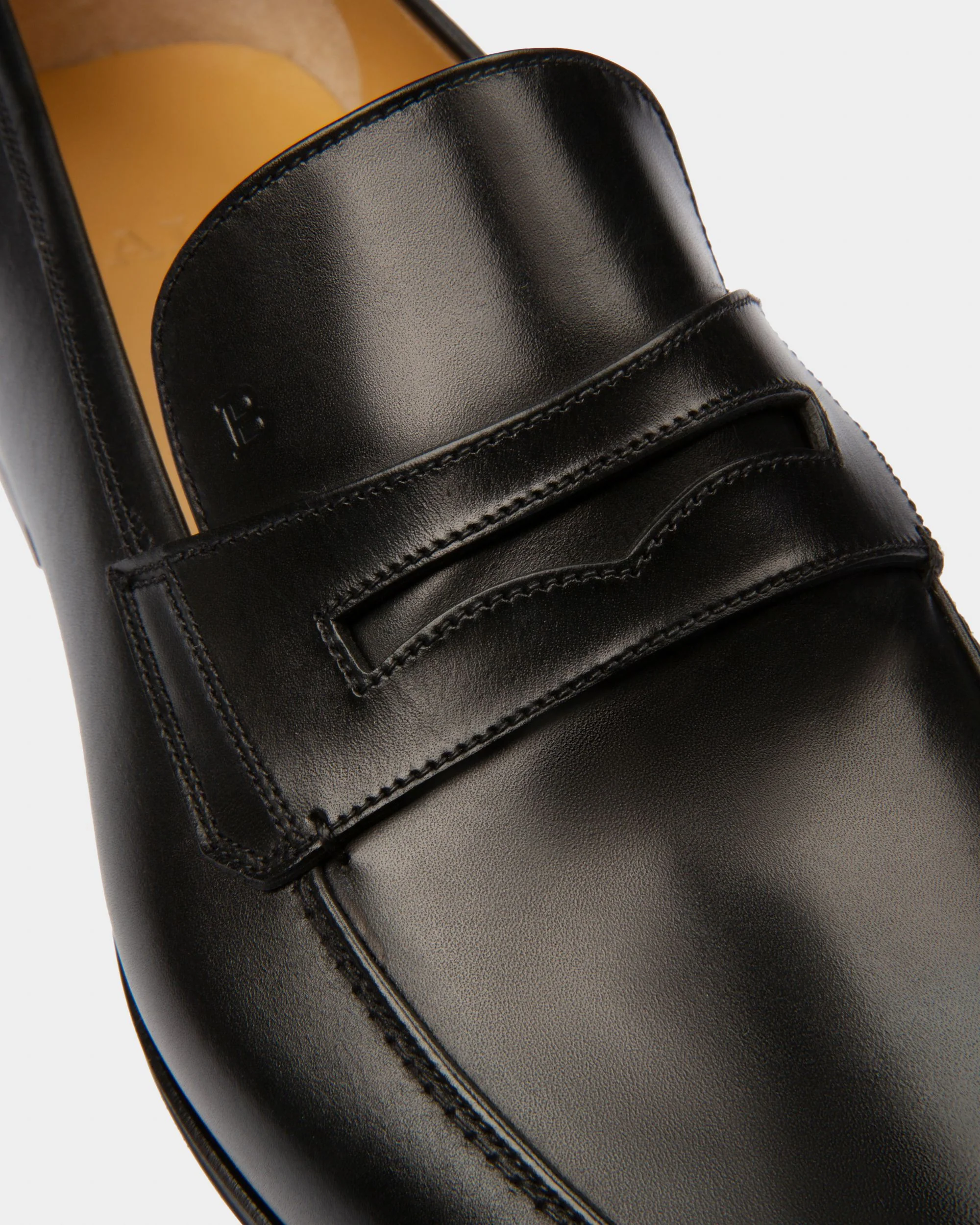 Webb Leather Loafers In Black - Image 5