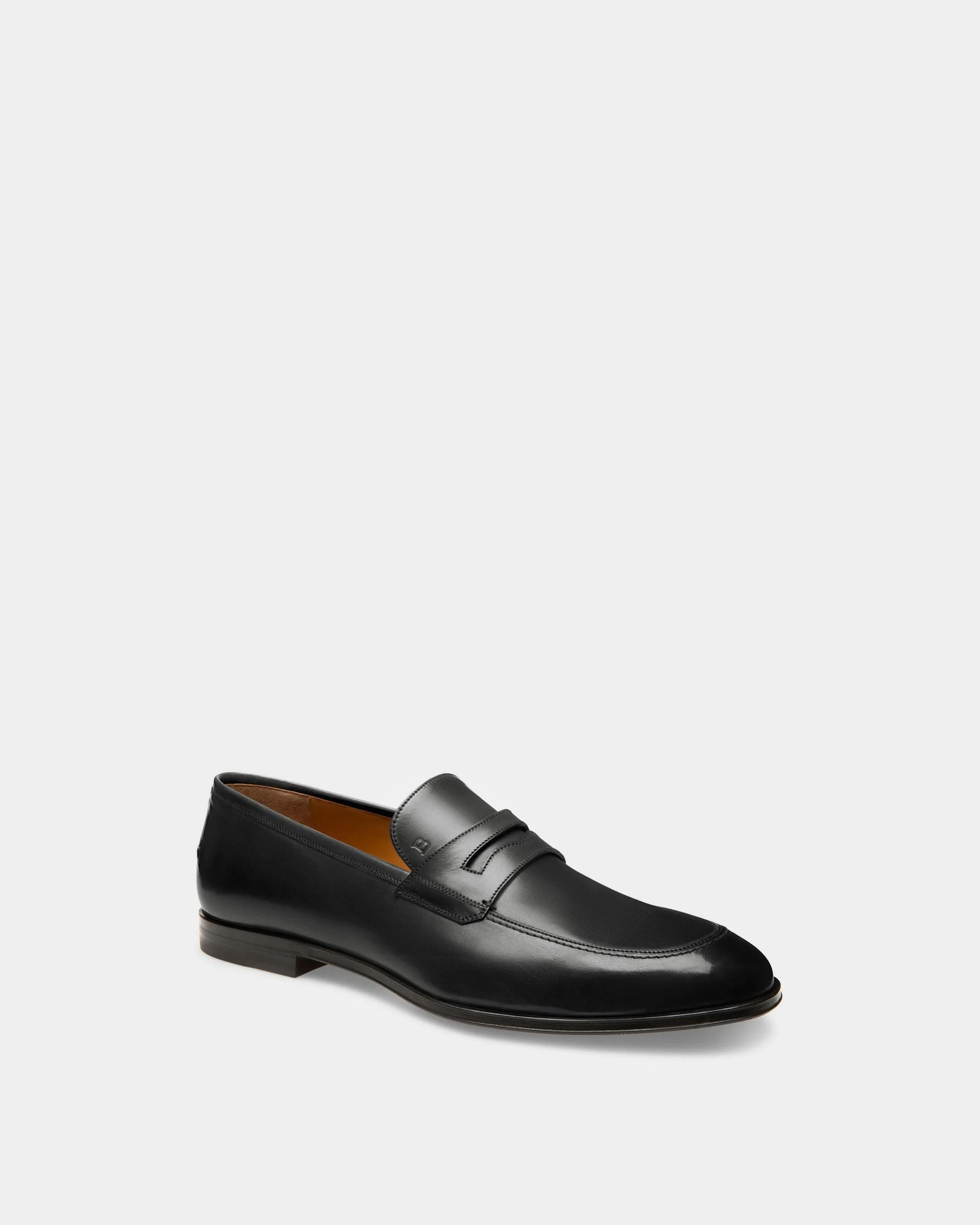 Webb Men's Calf Leather Penny Loafer In Black - Image 2