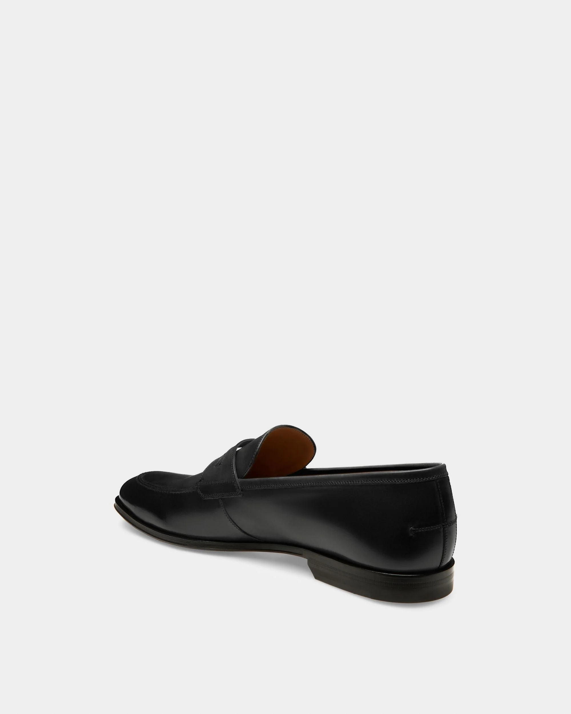 Webb Men's Calf Leather Penny Loafer In Black - Image 3