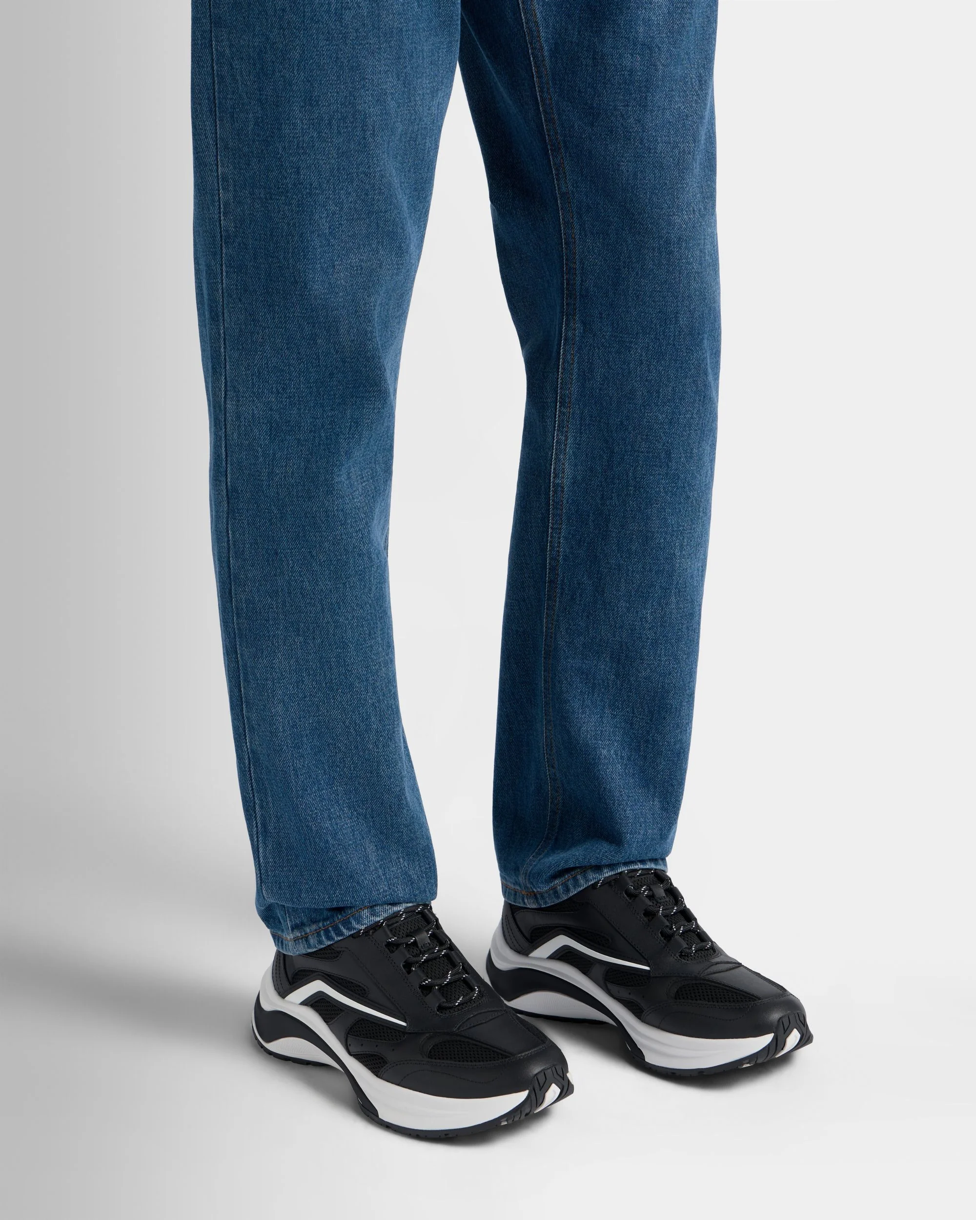 Woge Sneaker in Black and White Leather and Fabric - Image 2